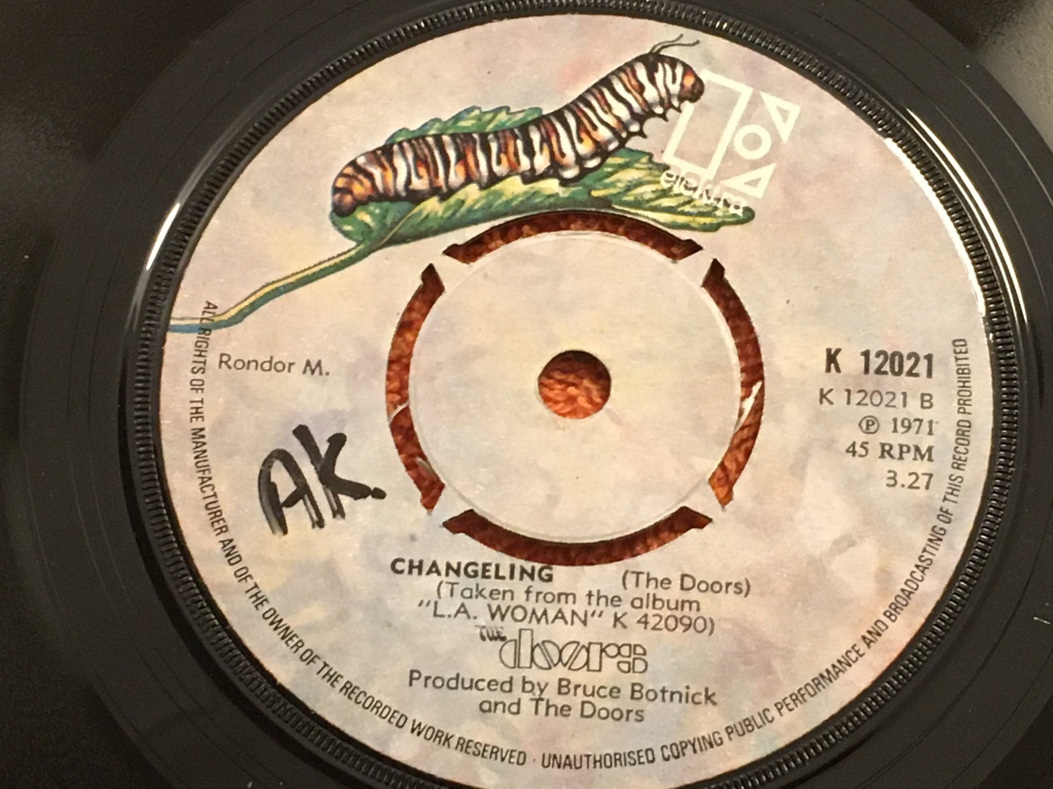 Omslagsbild för skivan THE DOORS riders on the storm 7"single  UK ELEKTRA K 12021