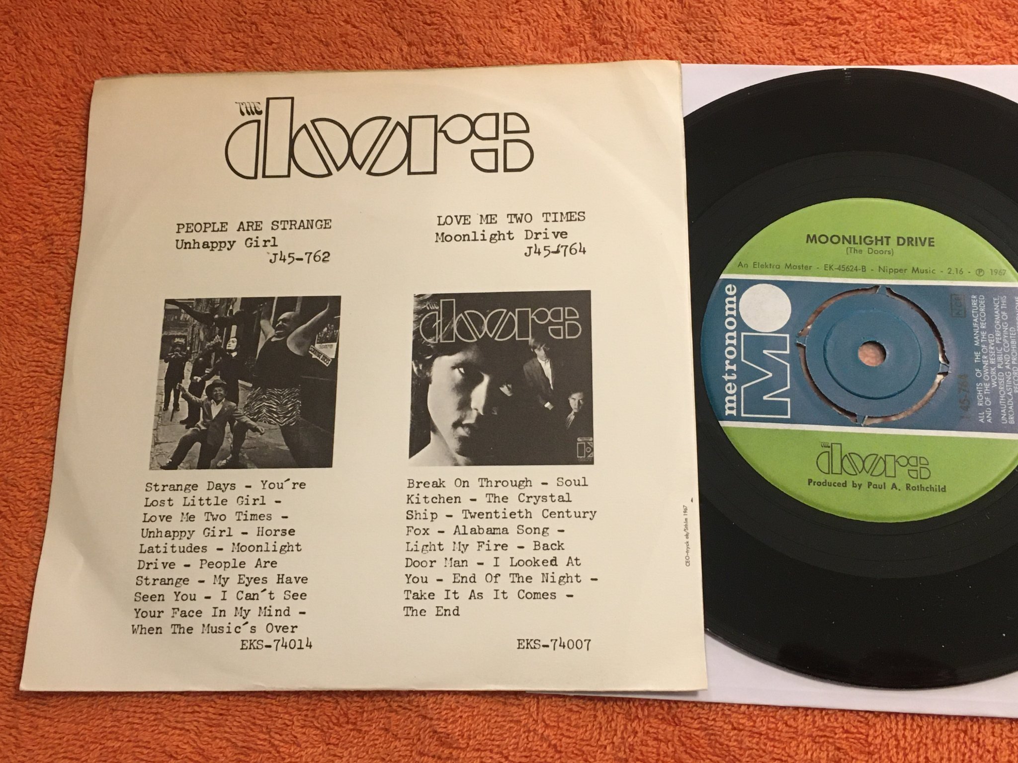 Omslagsbild för skivan THE DOORS love me two times 7"single METRONOME J-45-764