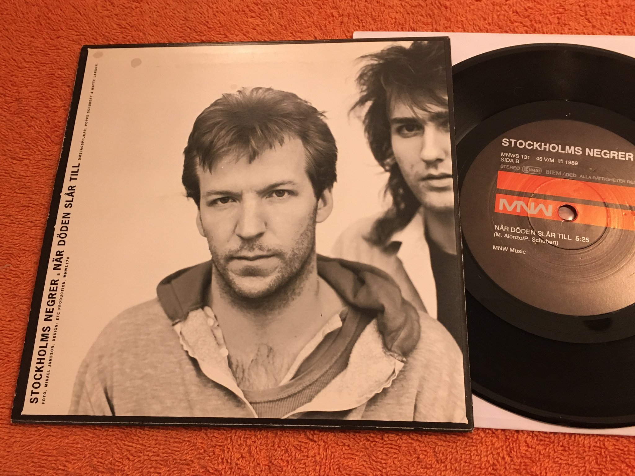 Omslagsbild för skivan STOCKHOLMS NEGRER jag älskar min fru  7" -89 Swe MNWS 131