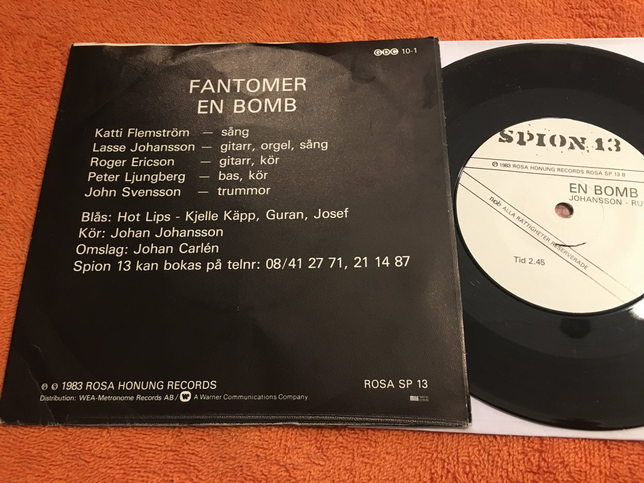 Omslagsbild för skivan SPION 13 fantomer 7" -83 Swe ROSA HONUNG SP-13