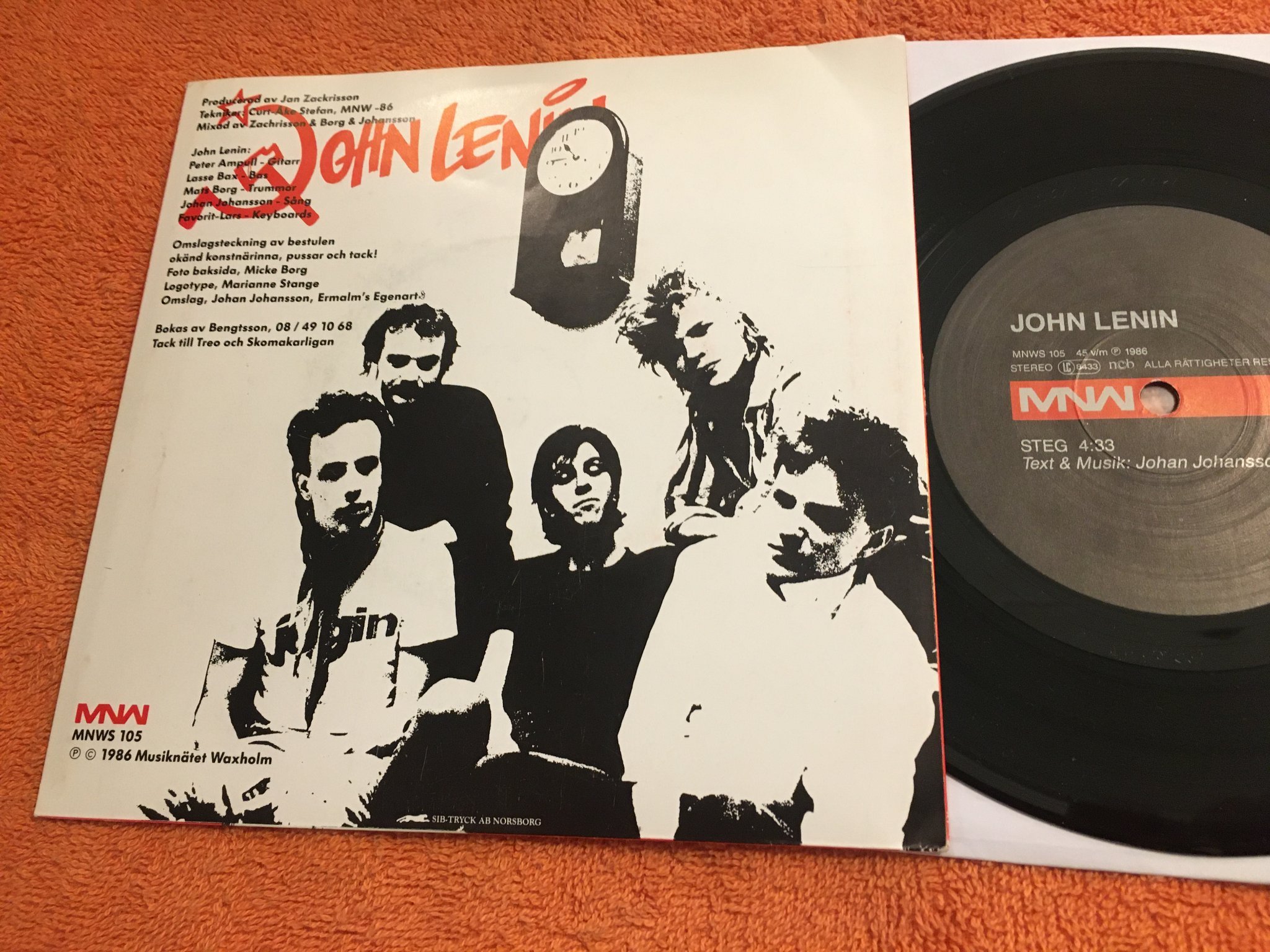 Omslagsbild för skivan JOHN LENIN steg / himlen 7” -86 Swe MNW 105