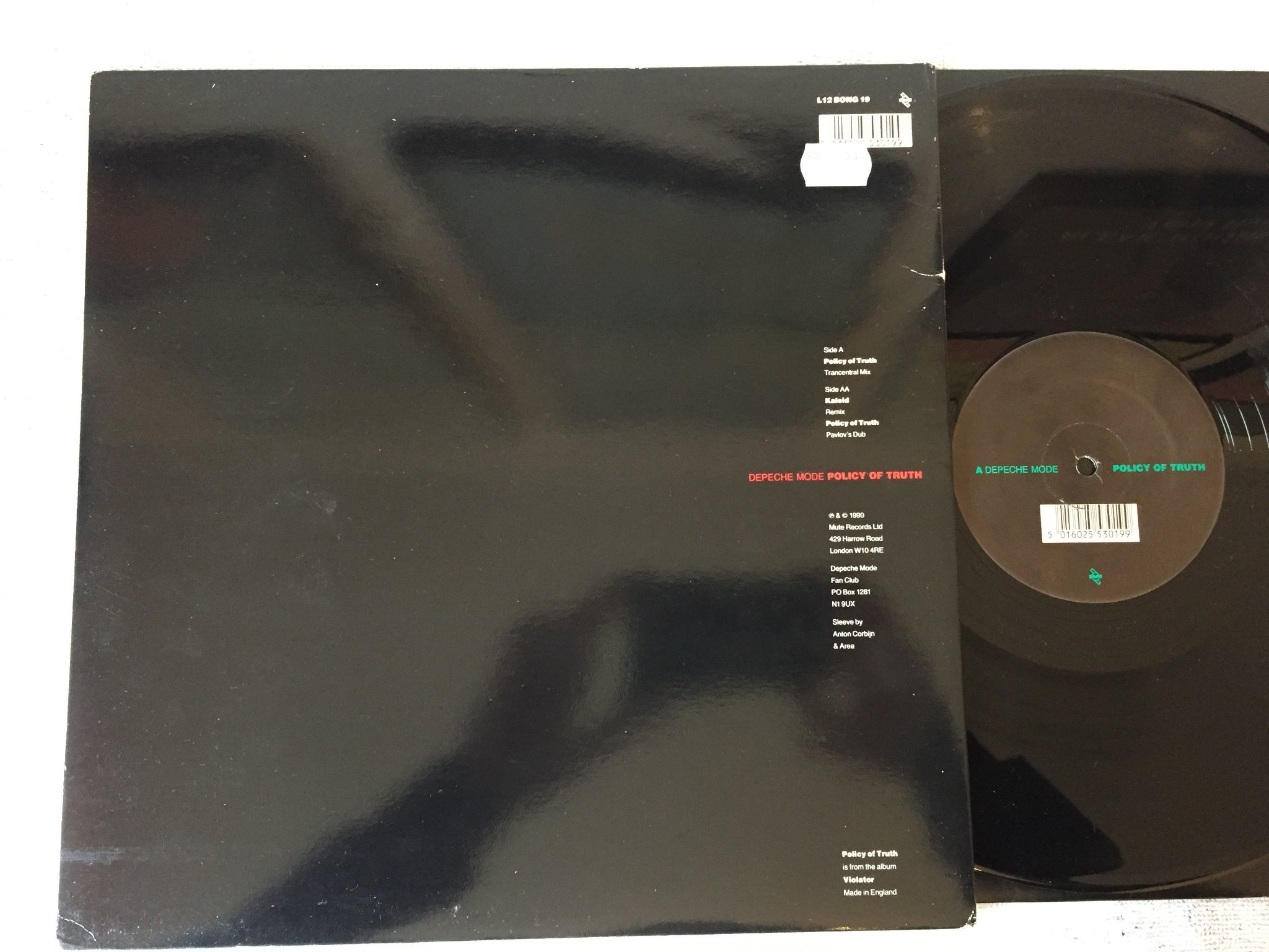 Omslagsbild för skivan DEPECHE MODE  Policy Of Truth 12"SINGLE 1990 MUTE  L12 BONG 19 gatefold