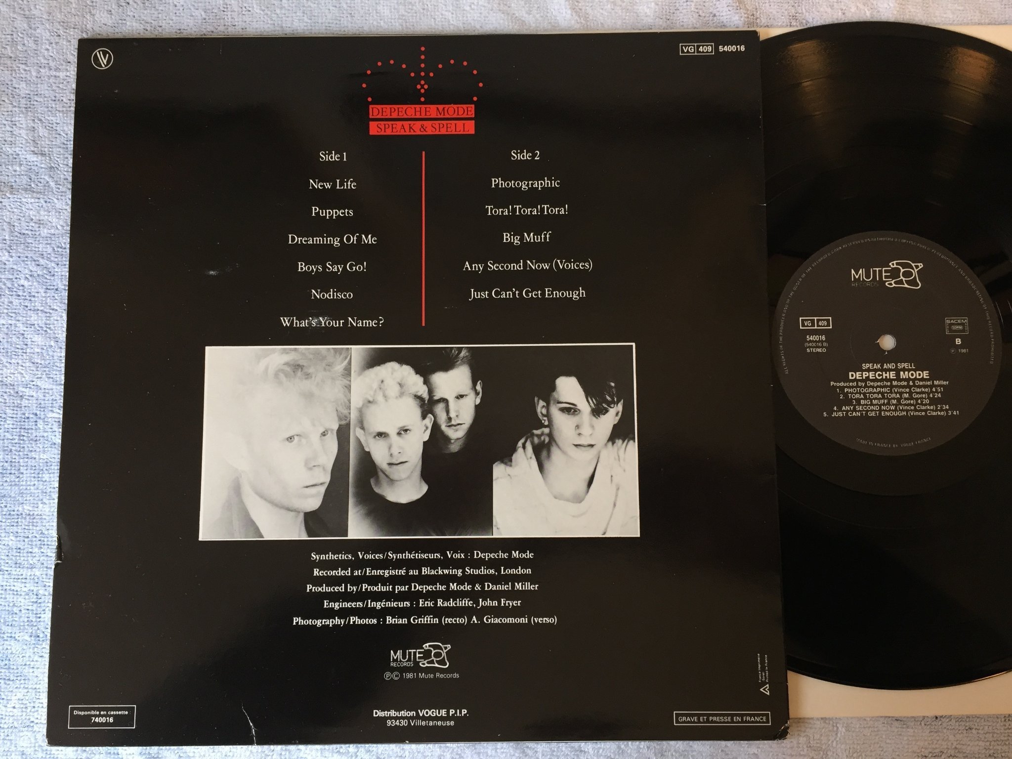 Omslagsbild för skivan DEPECHE MODE speak and spell  LP -81 Fra MUTE 540016