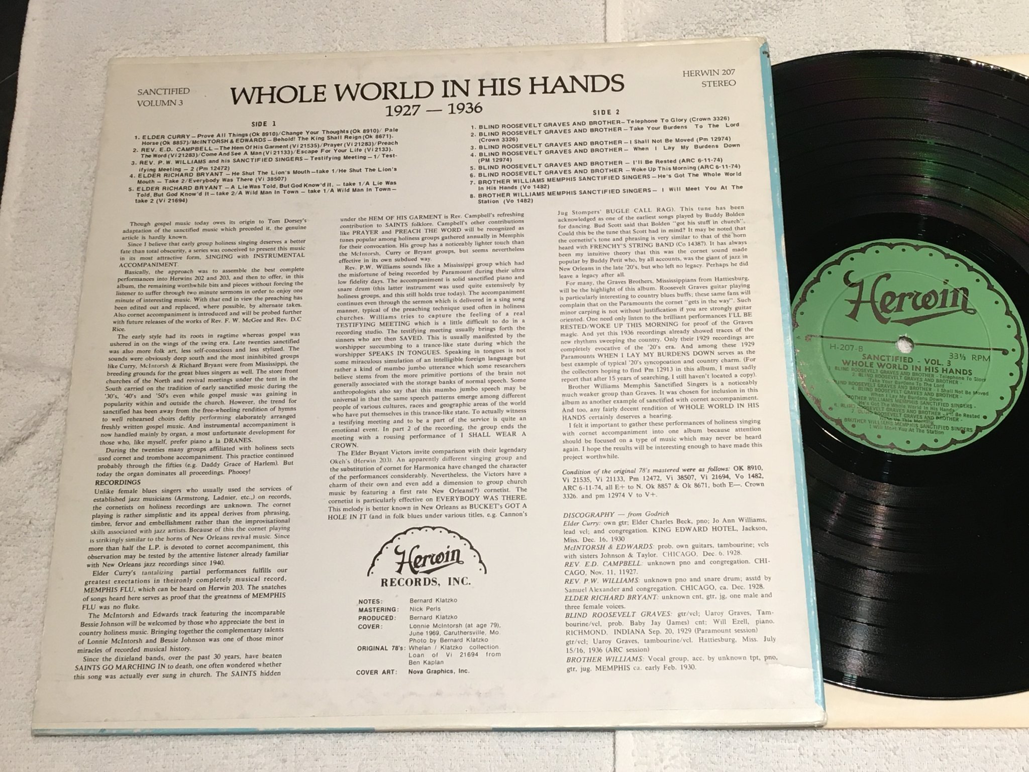 Omslagsbild för skivan LONNIE McINTOSH whole world in his hands LP US HERWIN 207
