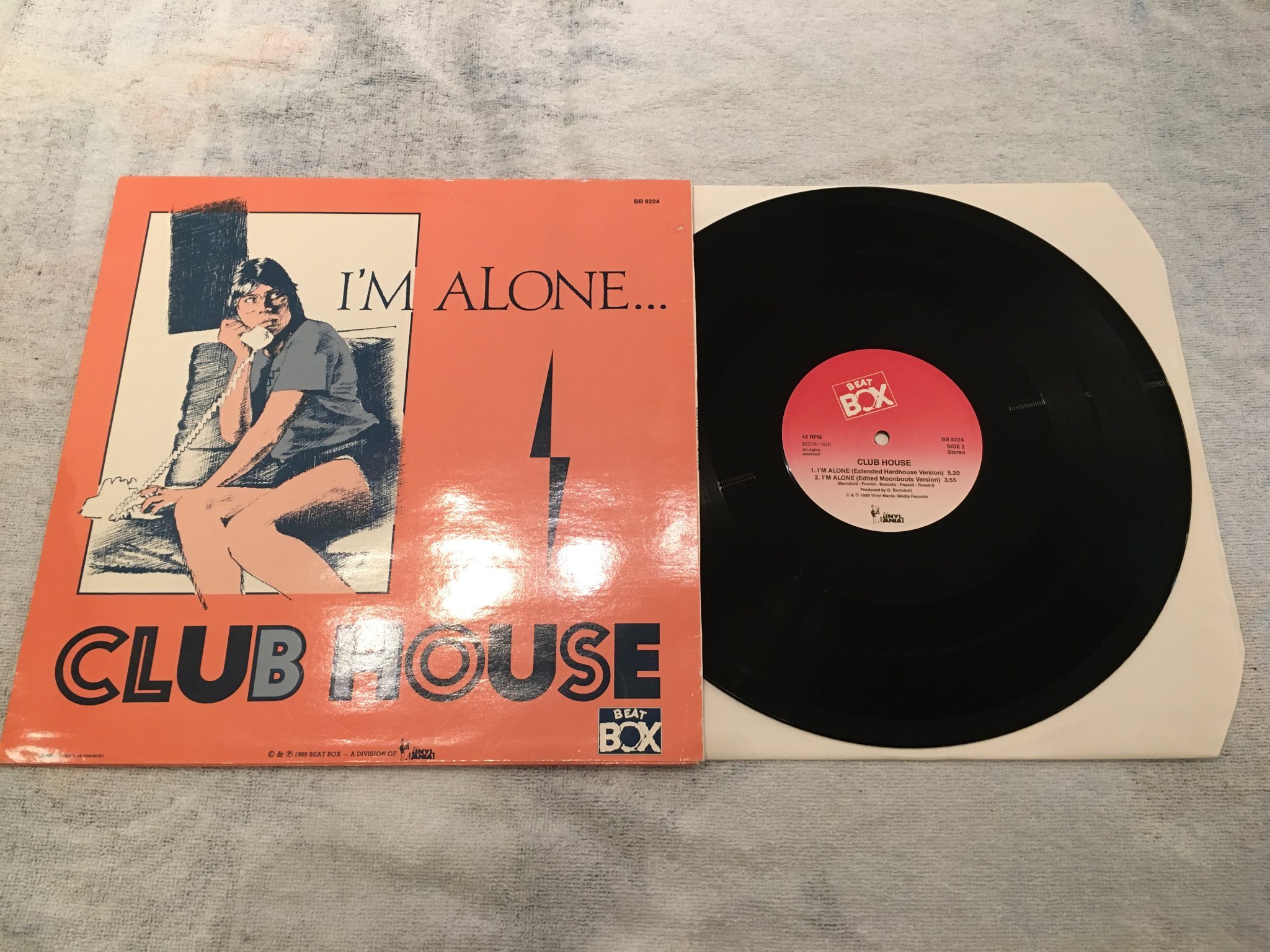 Omslagsbild för skivan CLUB HOUSE I’m alone 12”single -89 Swe BEAT BOX BB 8224