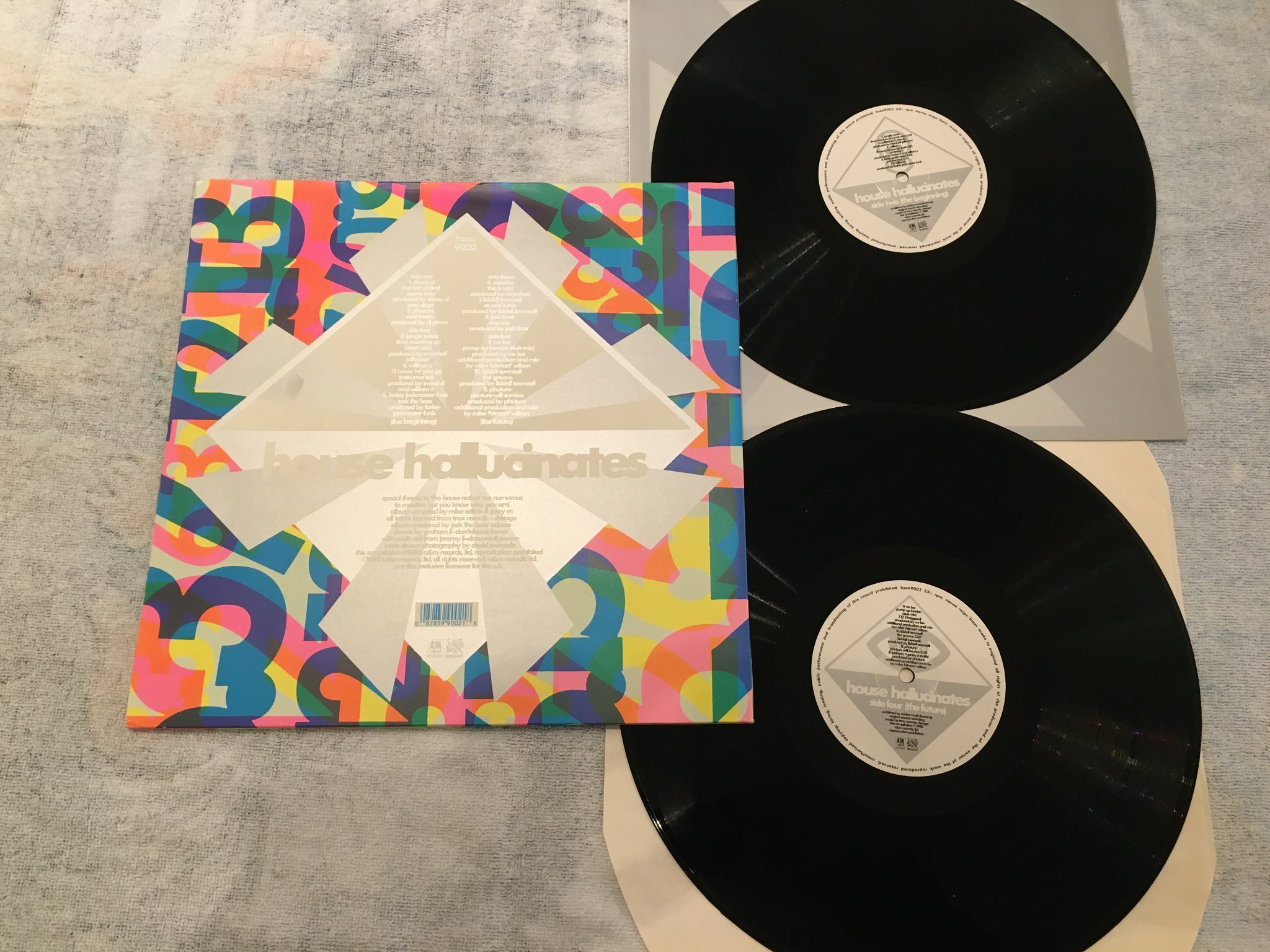 Omslagsbild för skivan V/A House Hallucinates Pump Up London Vol 1  2xLP -88 UK BREAKOUT HSEA 9002