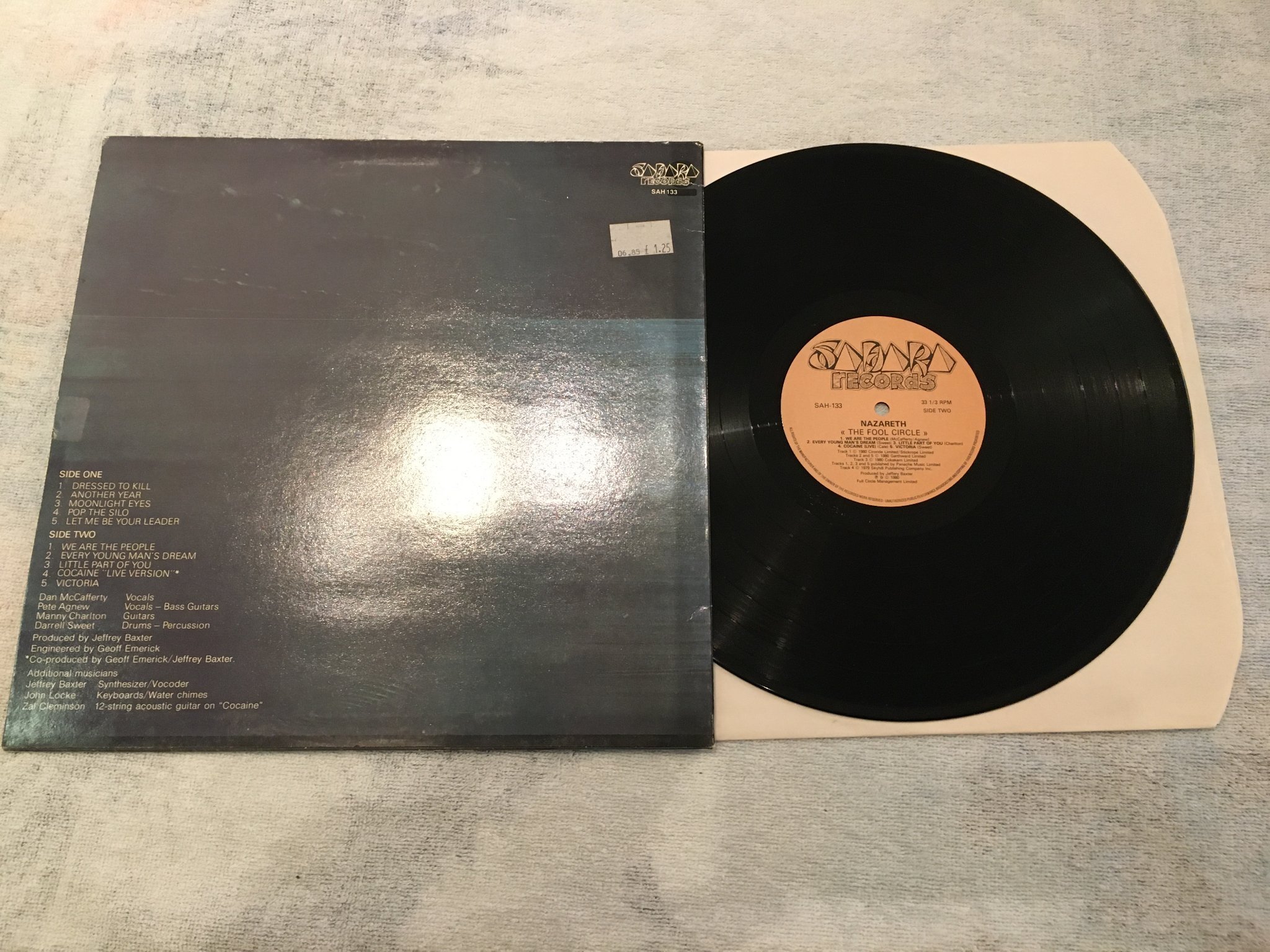 Omslagsbild för skivan NAZARETH the fool circle LP -80 UK SAHARA SAH-133