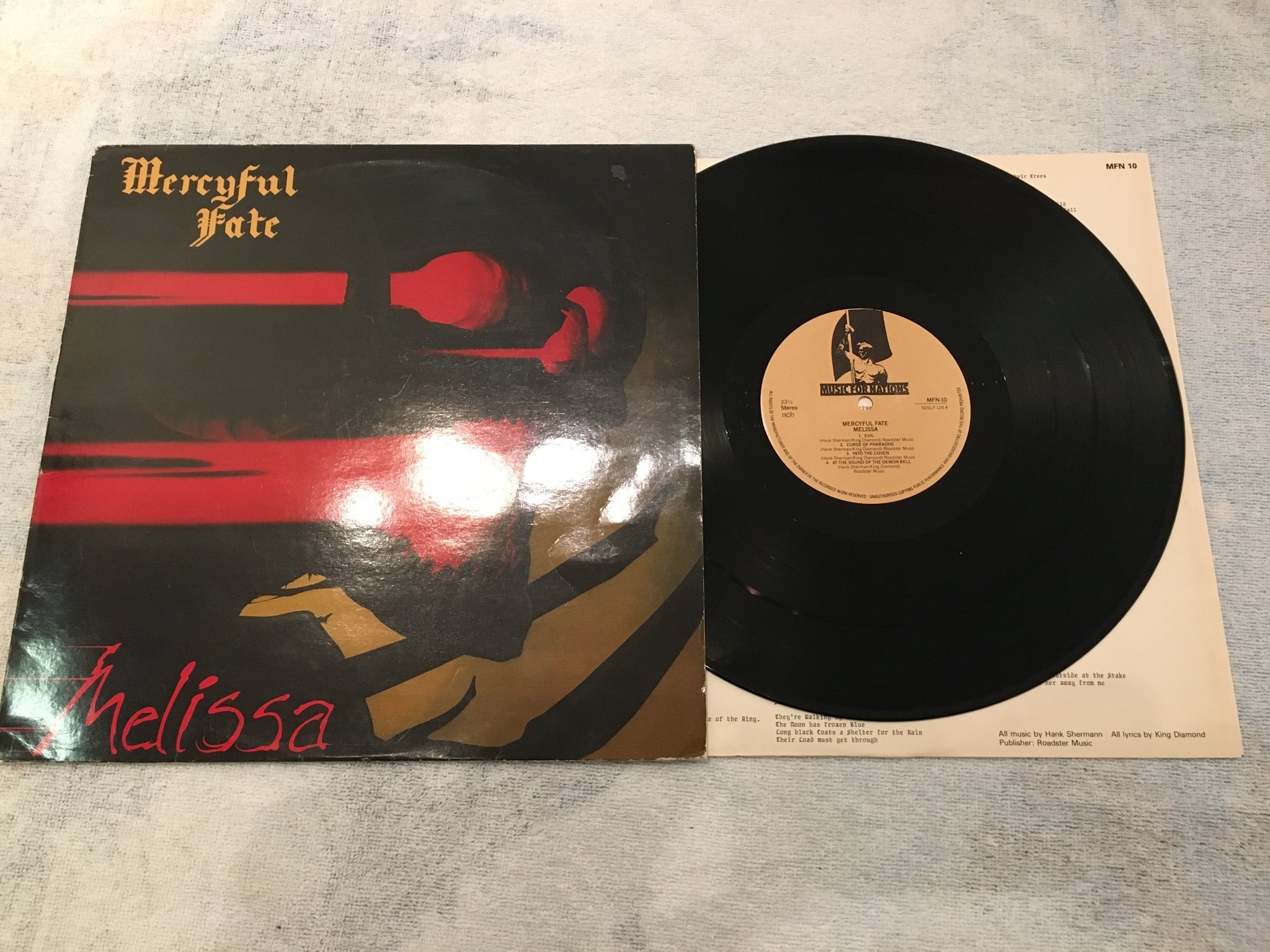 Omslagsbild för skivan 2 st MERCYFUL FATE  album i blandat skick