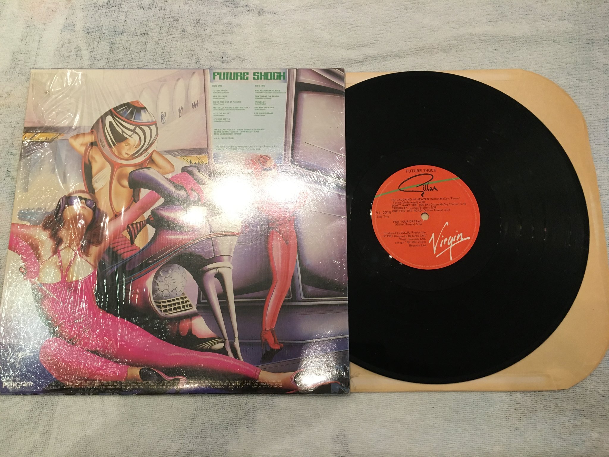 Omslagsbild för skivan GILLAN future shock LP -81 Can VIRGIN VL 2215