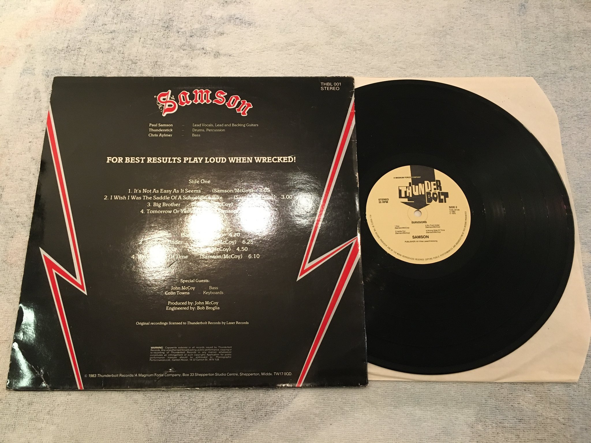 Omslagsbild för skivan SAMSON survivors LP -83 THUNDERBOLT THBL 001