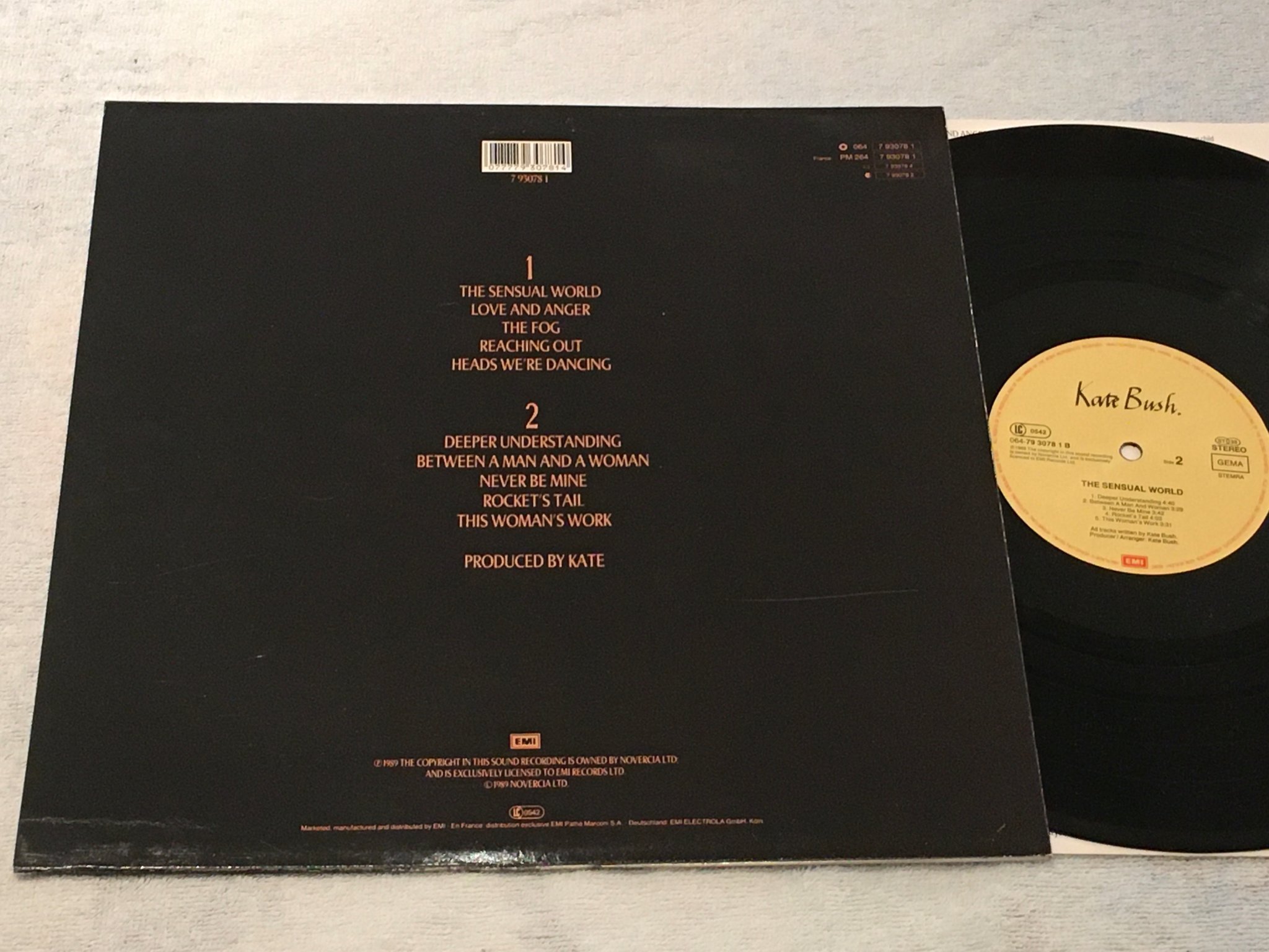 Omslagsbild för skivan KATE BUSH the sensual world LP -89 EMO 064-7930781