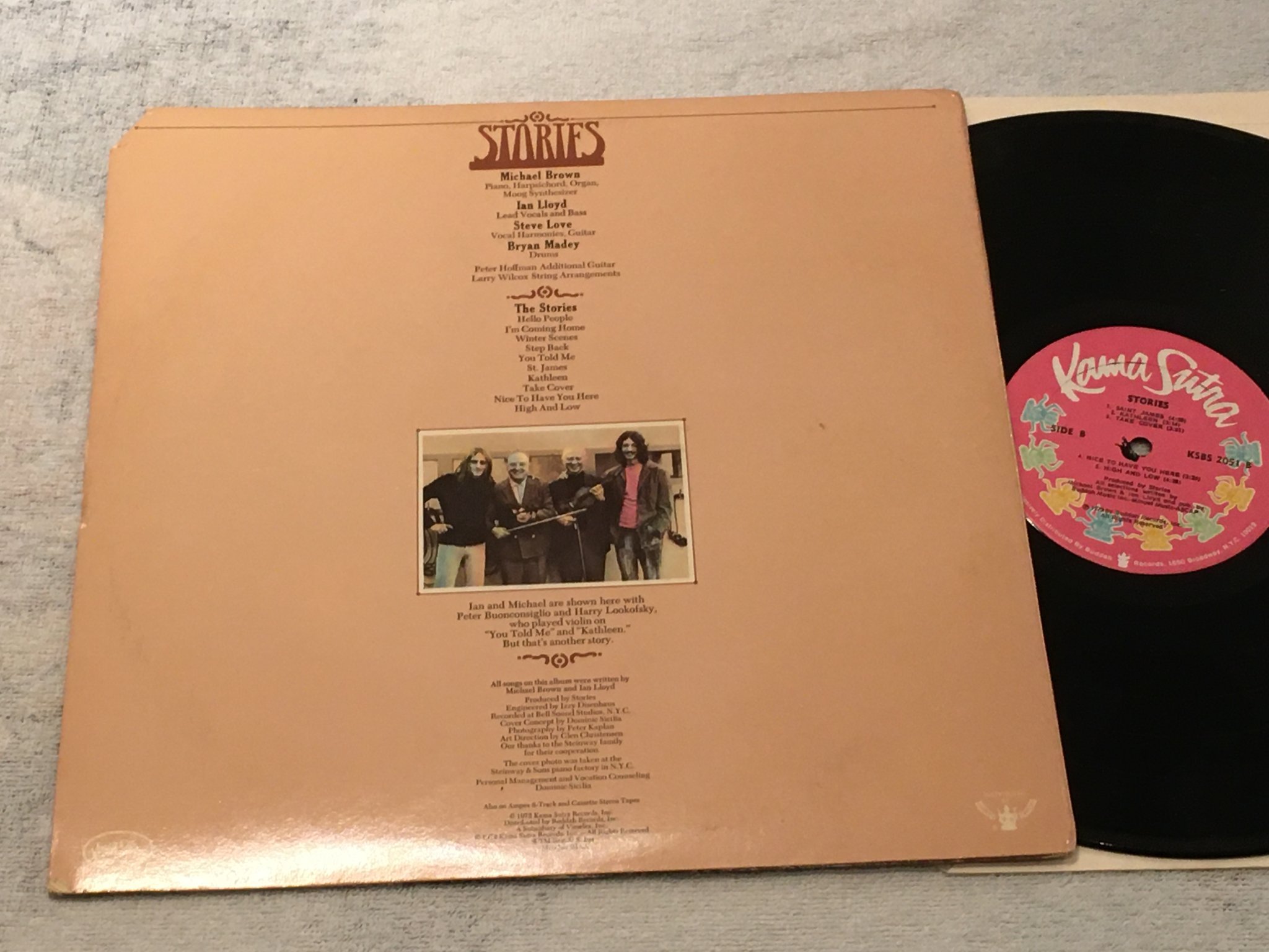 Omslagsbild för skivan STORIES s/t LP -72 US KAMA SUTRA KSBS 2051