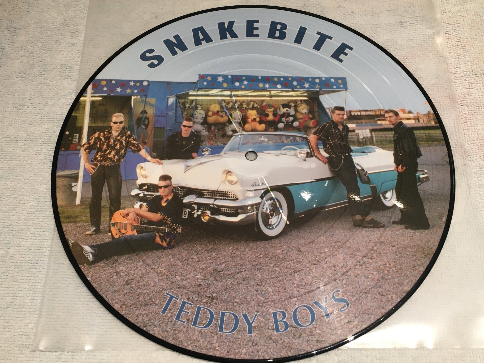 Omslagsbild för skivan SNAKEBITE Teddy Boys 10” picture disc OLD ROCK ORRLP 2004-4
