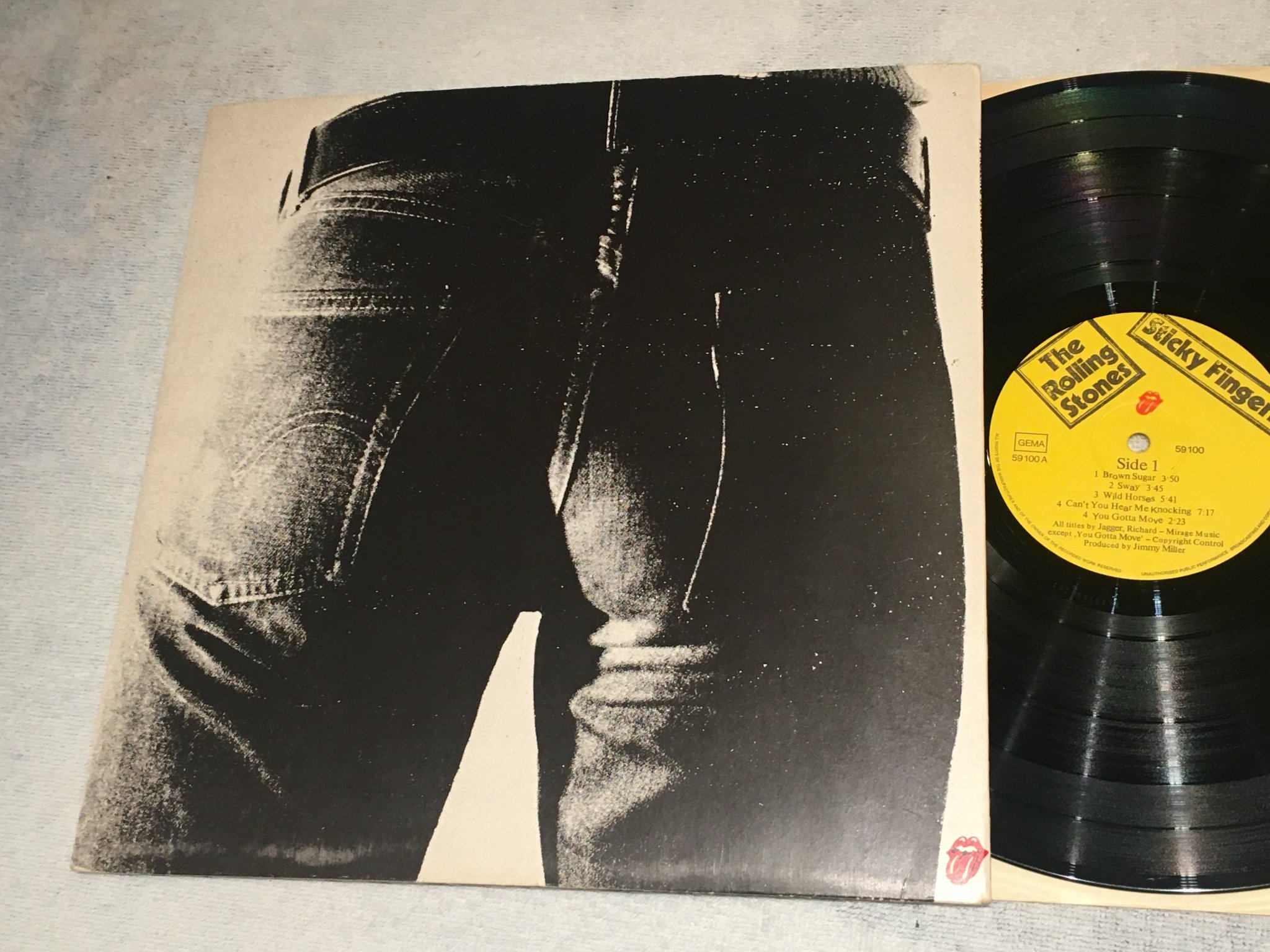 Omslagsbild för skivan THE ROLLING STONES sticky fingers LP -71 Ger 59 100 Andy Warhol cover