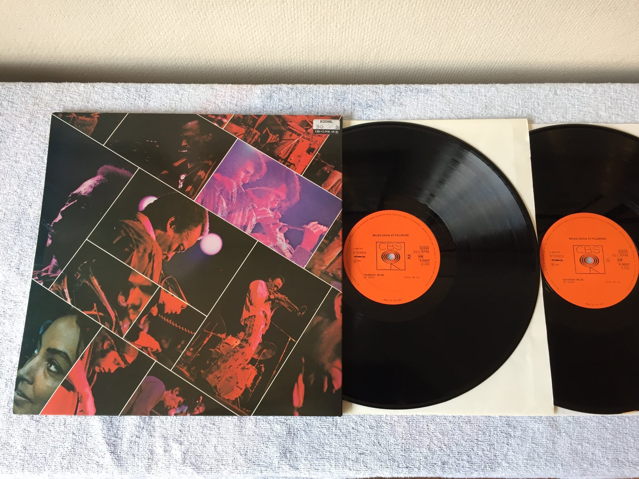 Omslagsbild för skivan MILES DAVIS at Fillmore 2xLP -70 CBS 66257