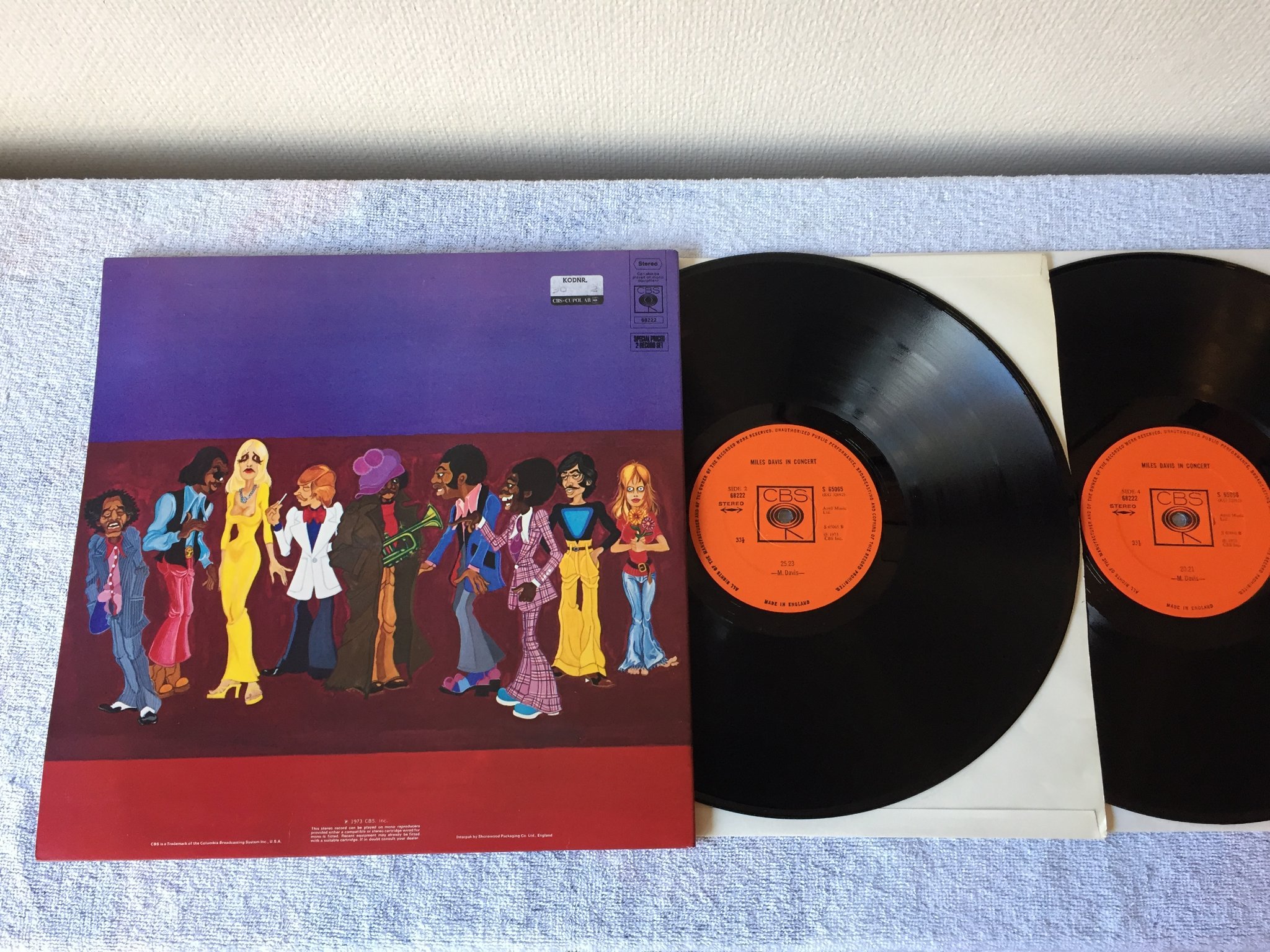 Omslagsbild för skivan MILES DAVIS in concert 2xLP -73 UK CBS 68222