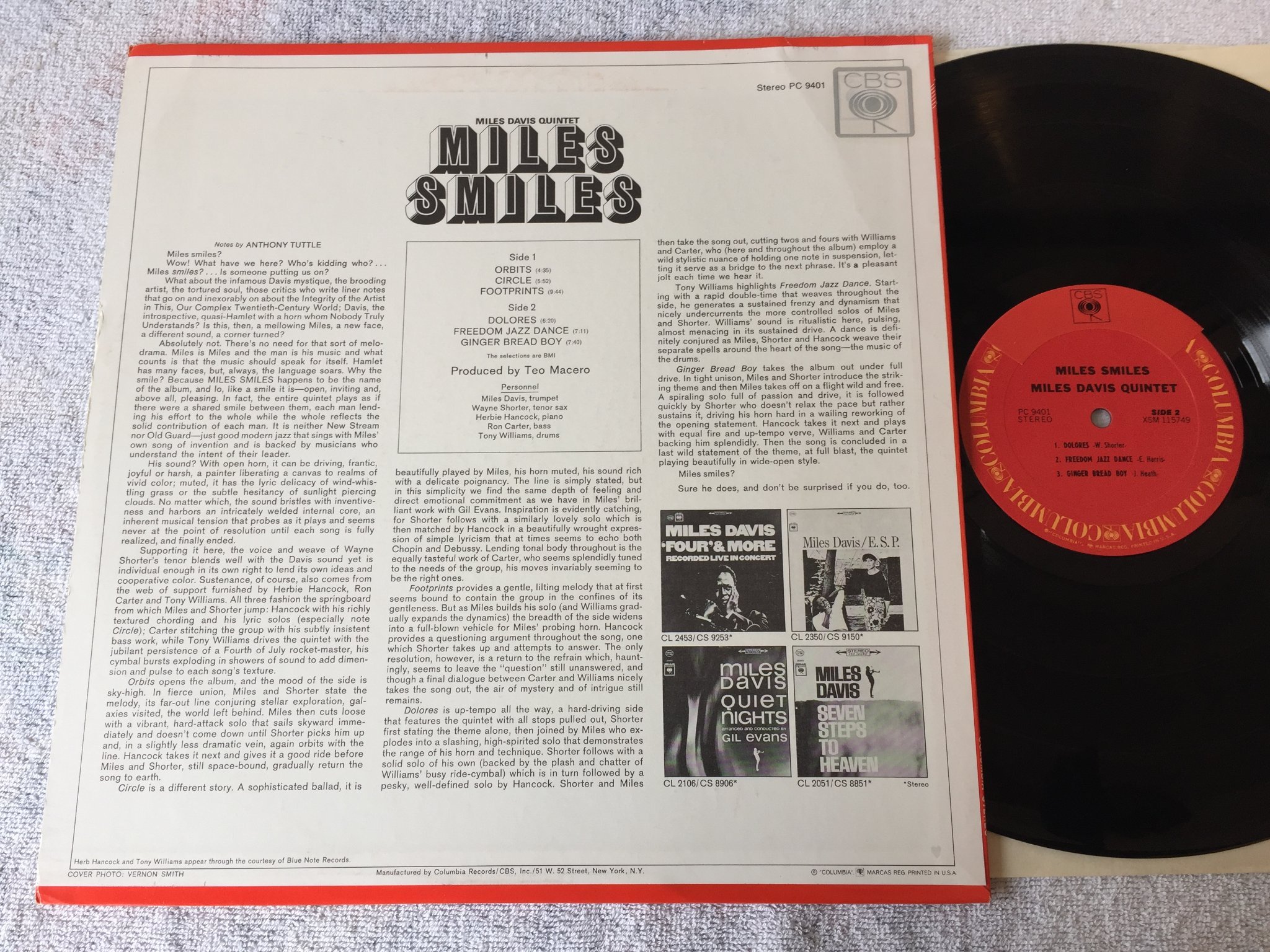 Omslagsbild för skivan Miles Davis Quintet - Miles smiles LP  US COLUMBIA / CBS PC 9401