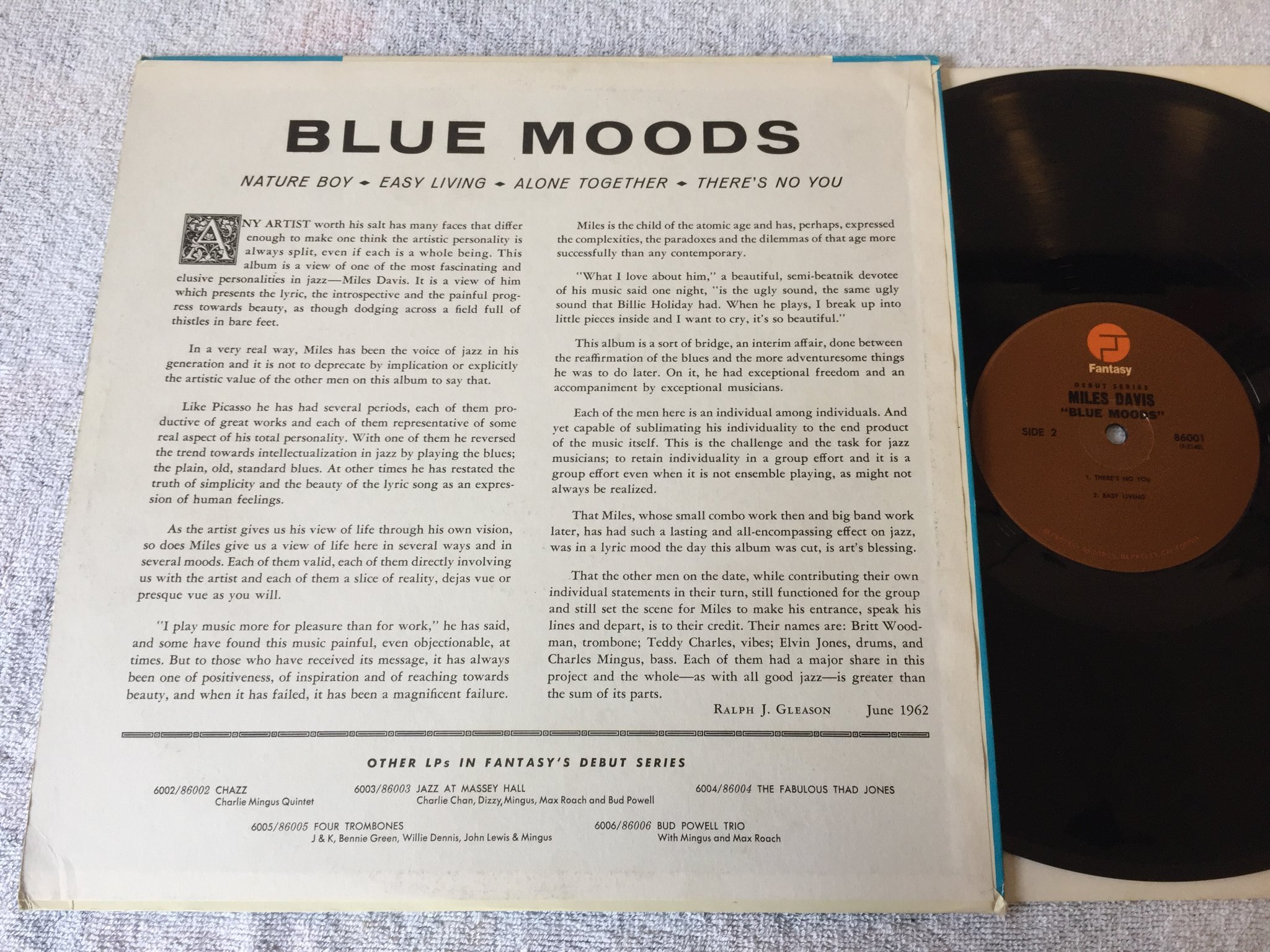 Omslagsbild för skivan MILES DAVIS blue moods LP US FANTASY 86001 