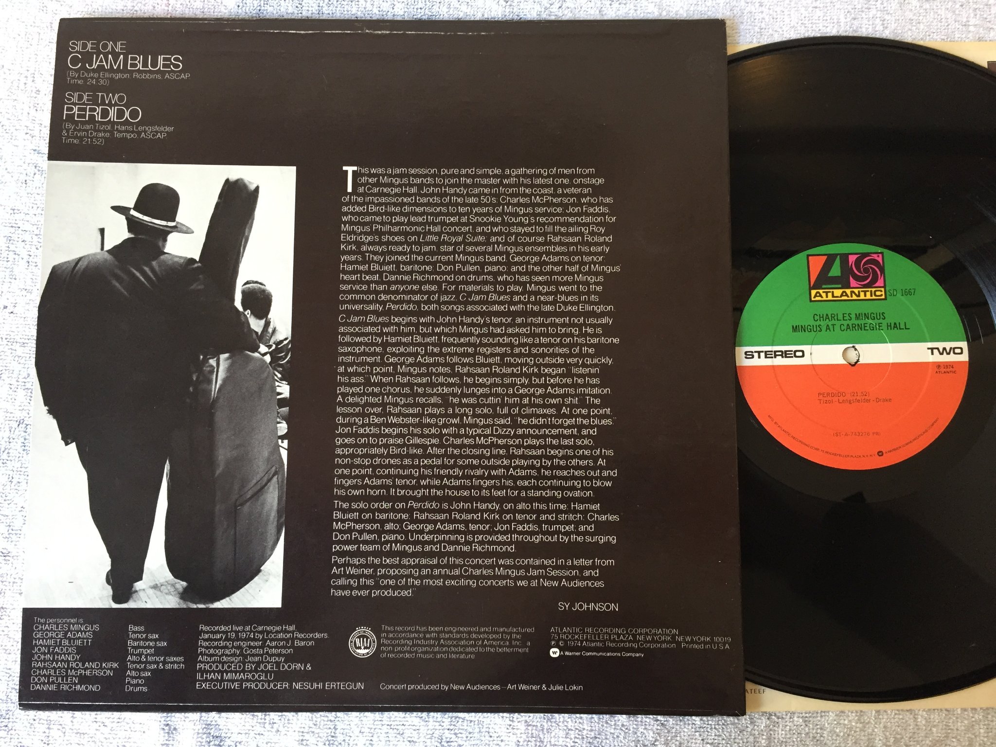 Omslagsbild för skivan CHARLES MINGUS at Carnegie Hall LP -74 US ATLANTIC SD 1667