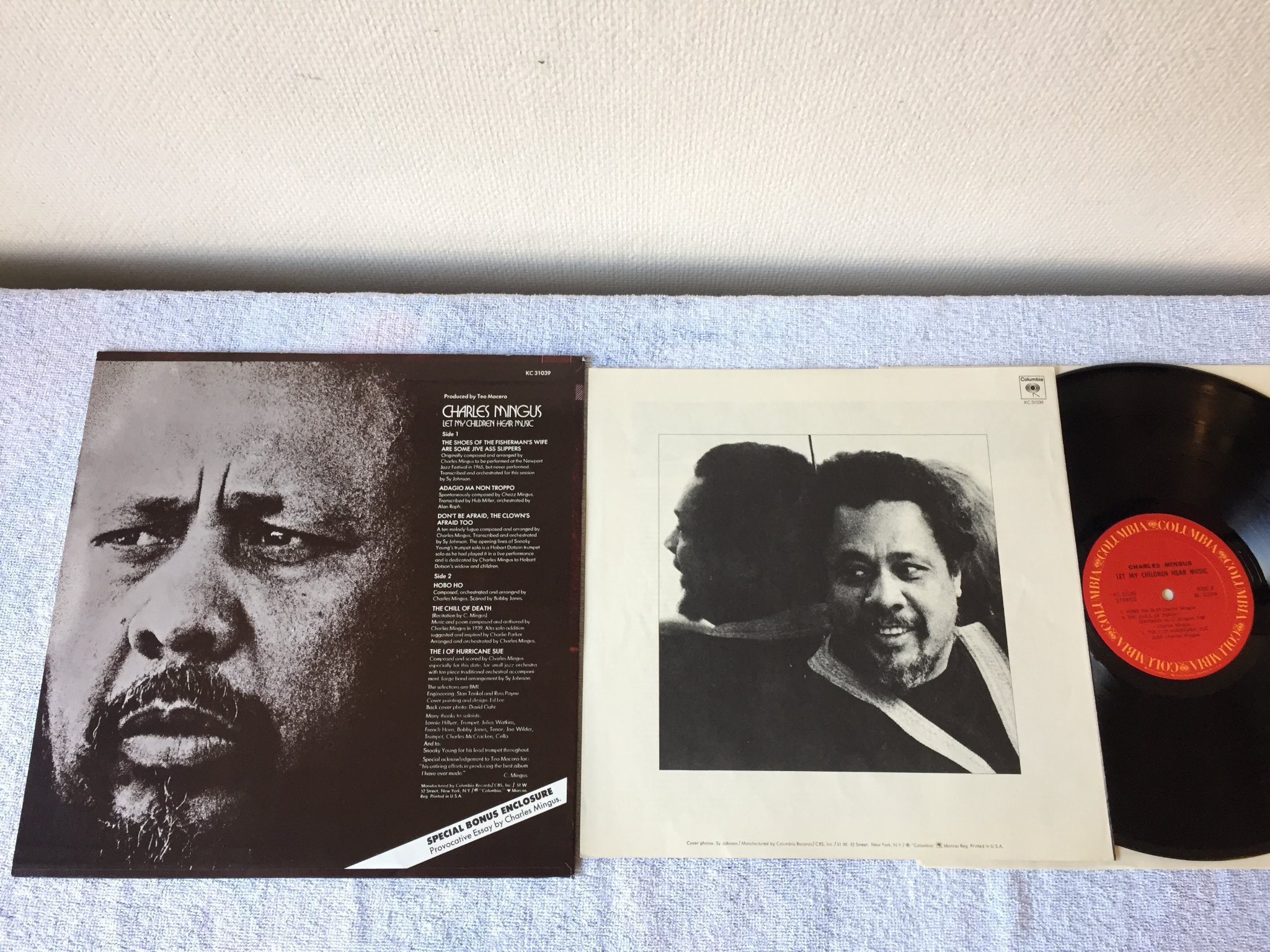 Omslagsbild för skivan CHARLES MINGUS let my children hear music LP US COLUMBIA KC 31039