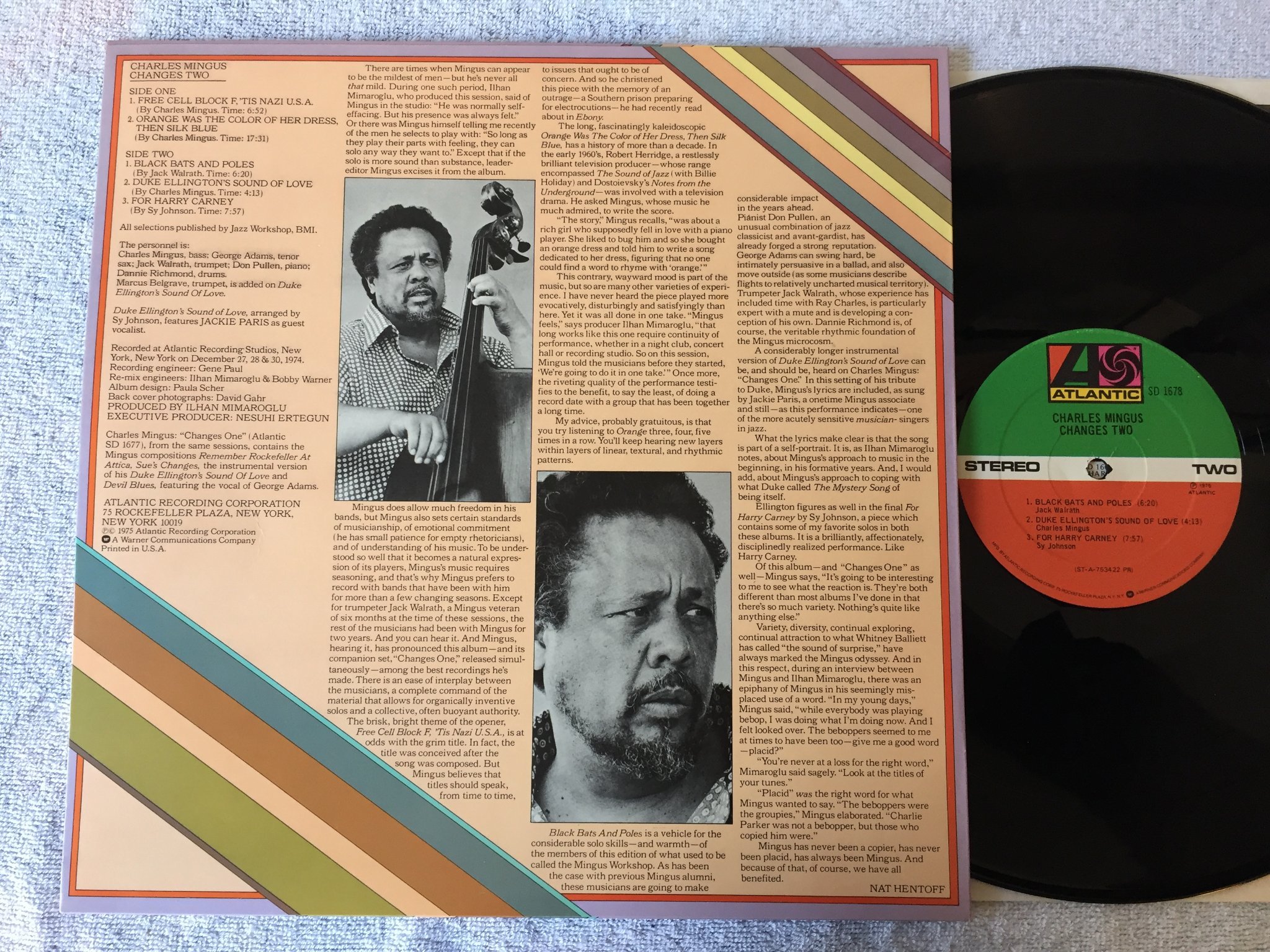 Omslagsbild för skivan CHARLES MINGUS changes two LP -75 US ATLANTIC SD 1678