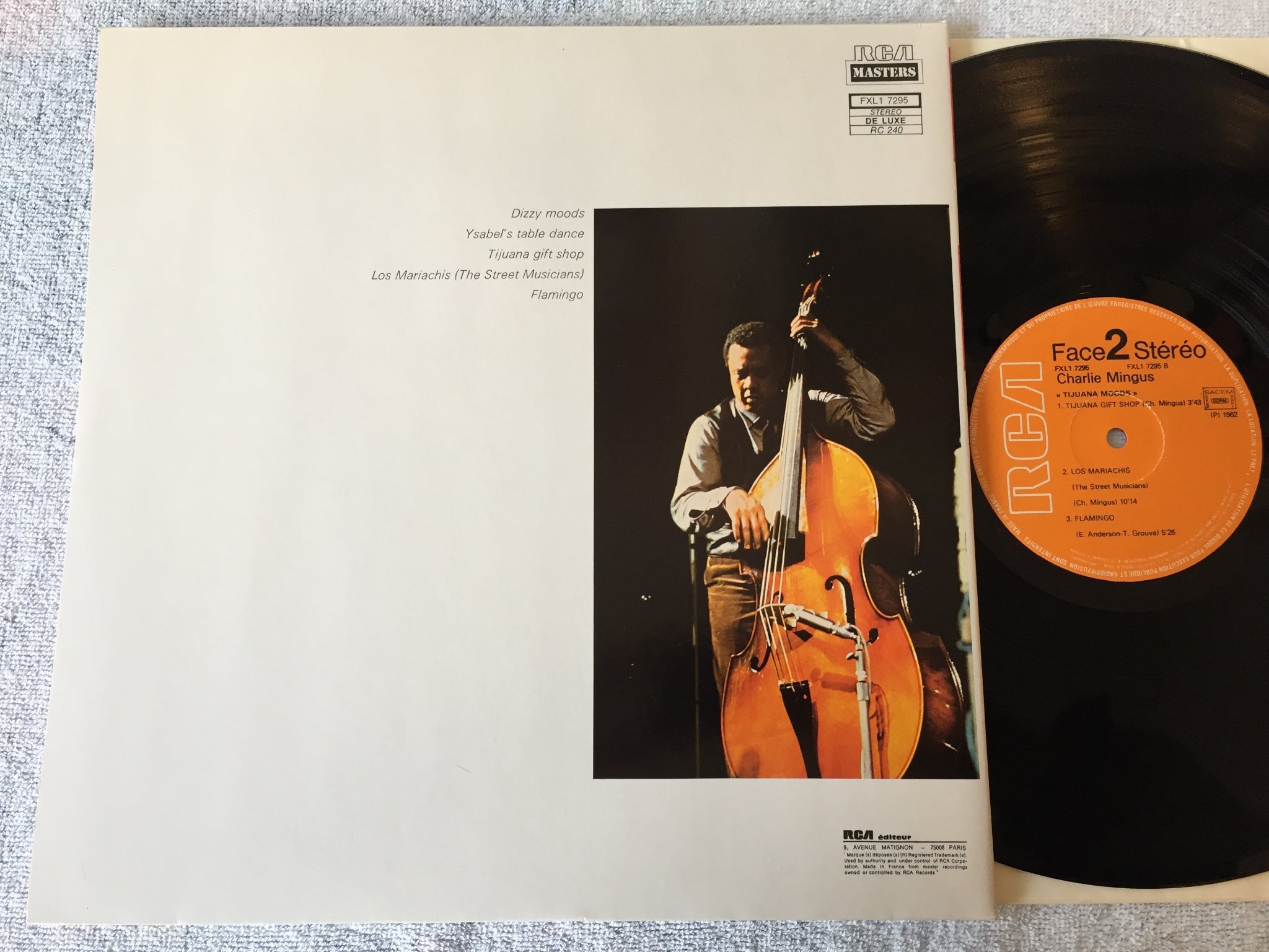 Omslagsbild för skivan CHARLES MINGUS Tijuana moods LP France RCA FXL1 7295