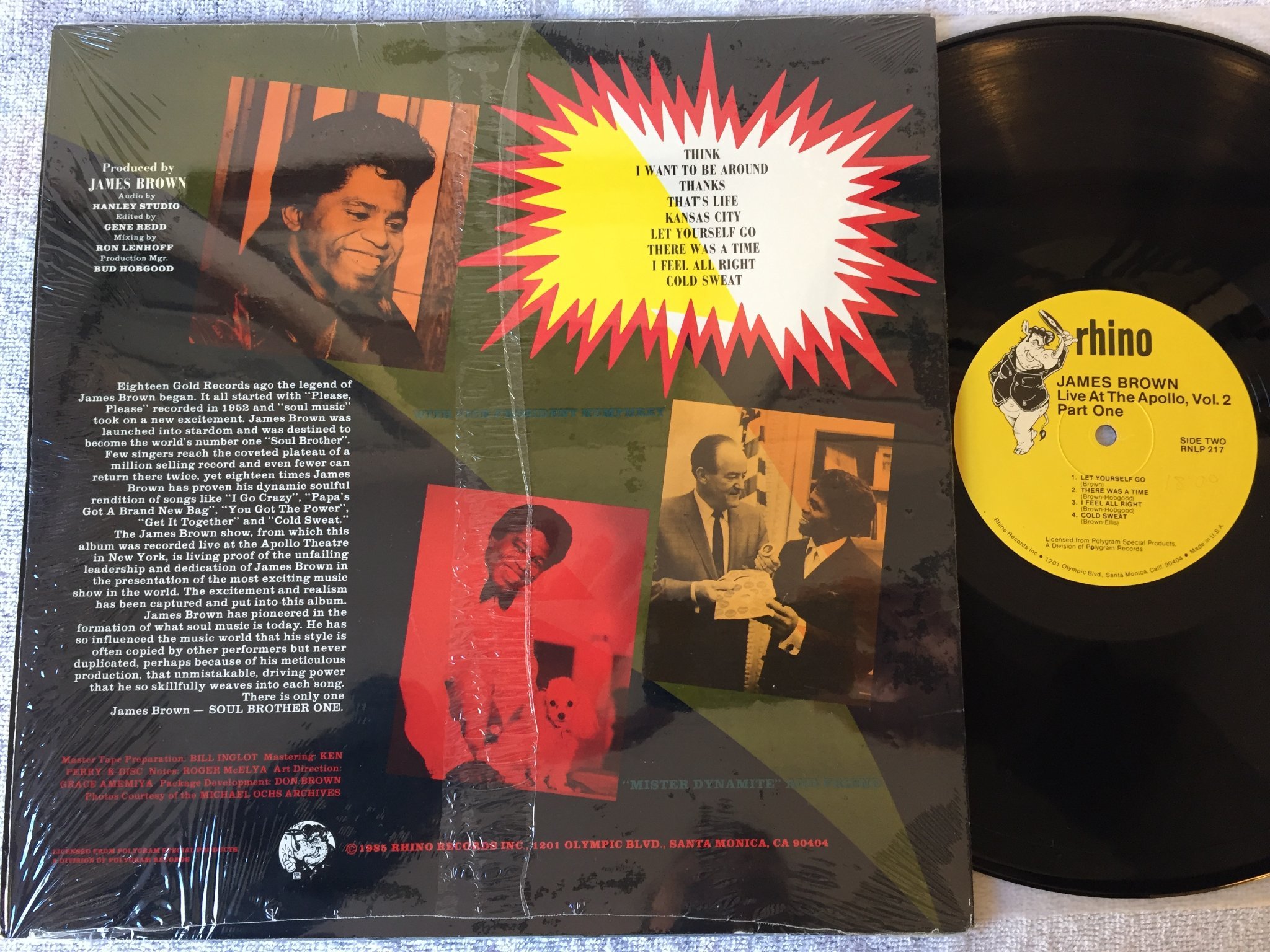 Omslagsbild för skivan JAMES BROWN live at the Apollo Vol 2, part one LP US RHINO RNLP 217