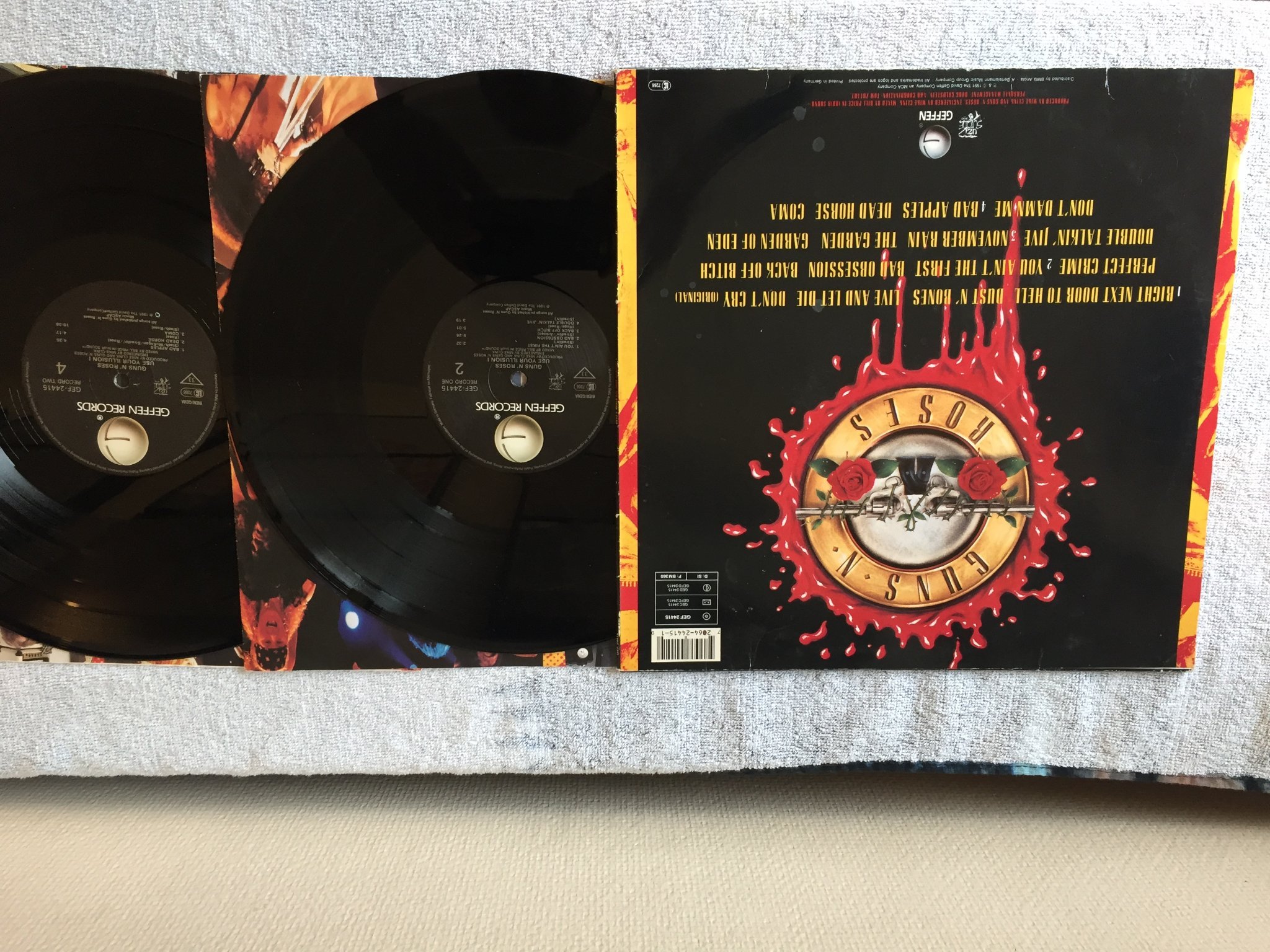 Omslagsbild för skivan GUNS N ROSES use your illusion I 2xLP GEFFEN GEF 24415