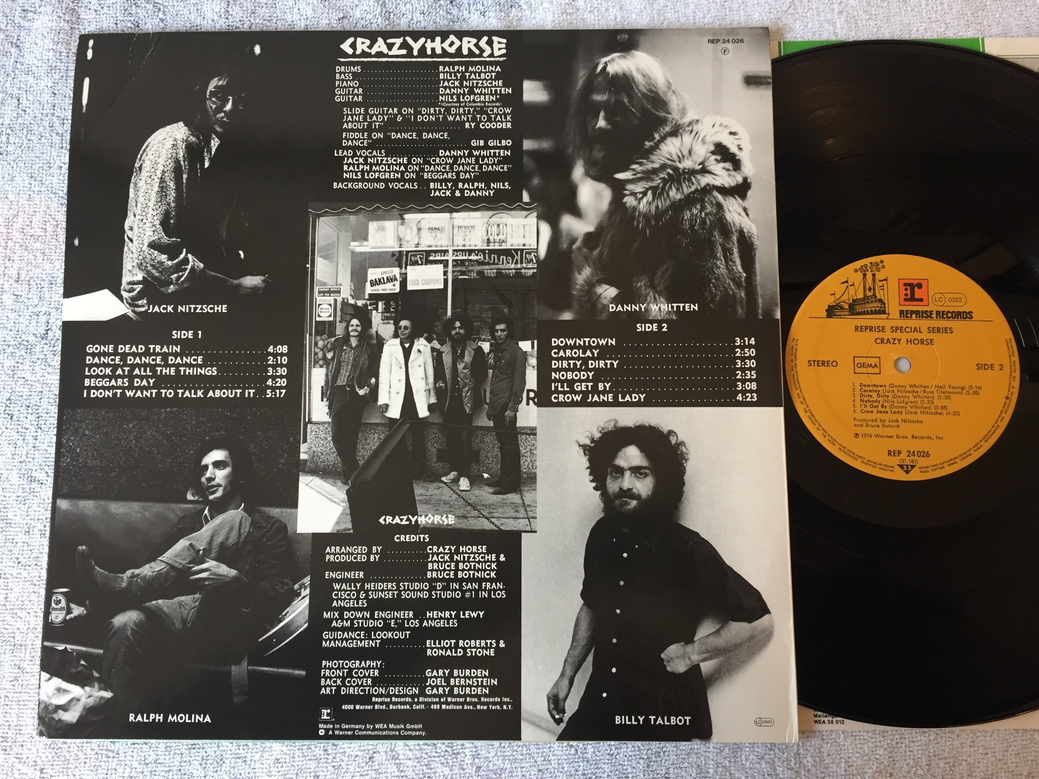 Omslagsbild för skivan CRAZY HORSE s/t LP -71/76 Ger REPRISE REP 24026