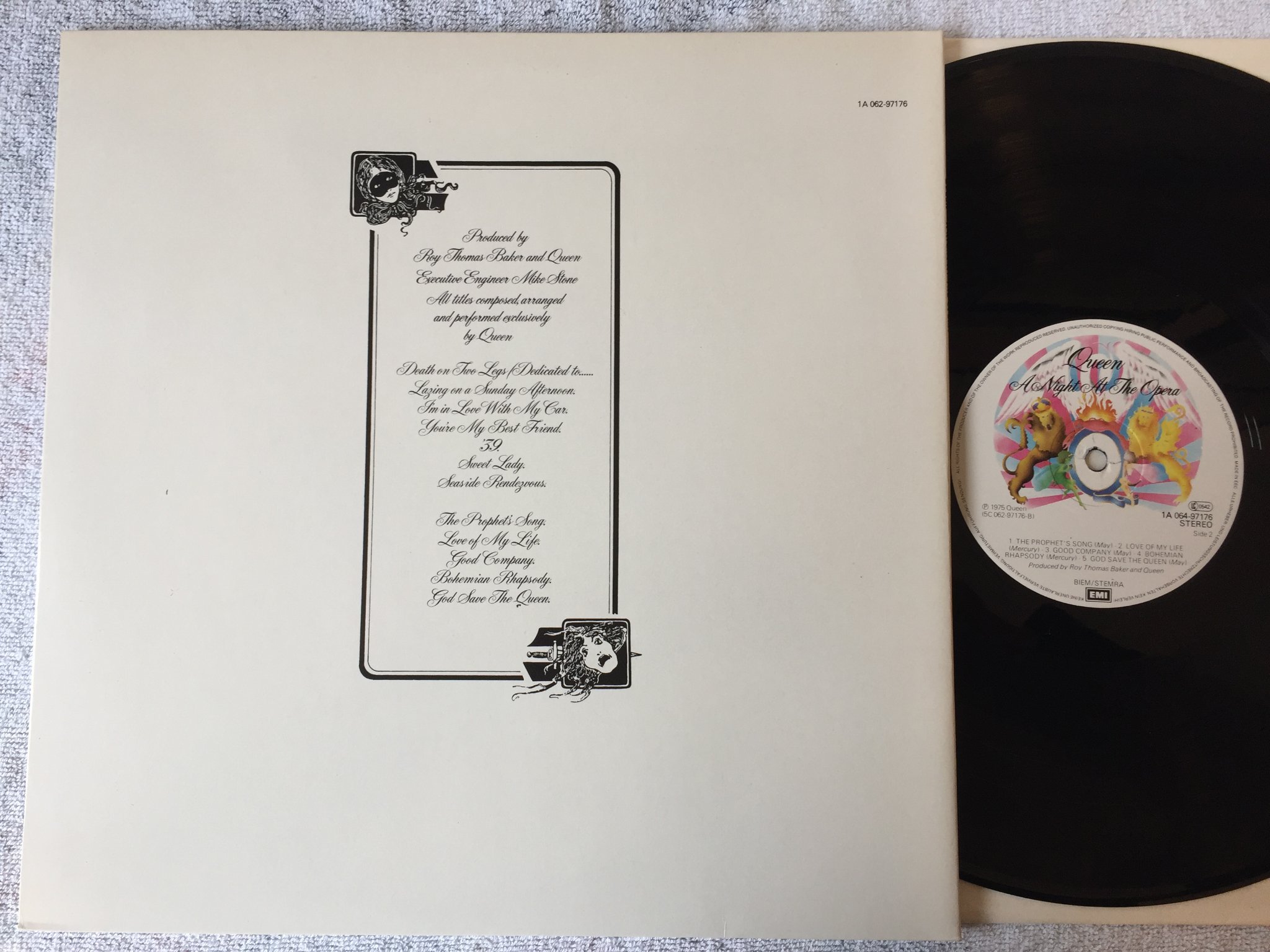 Omslagsbild för skivan QUEEN a night at the opera LP Hol EMI 1A 064-97176