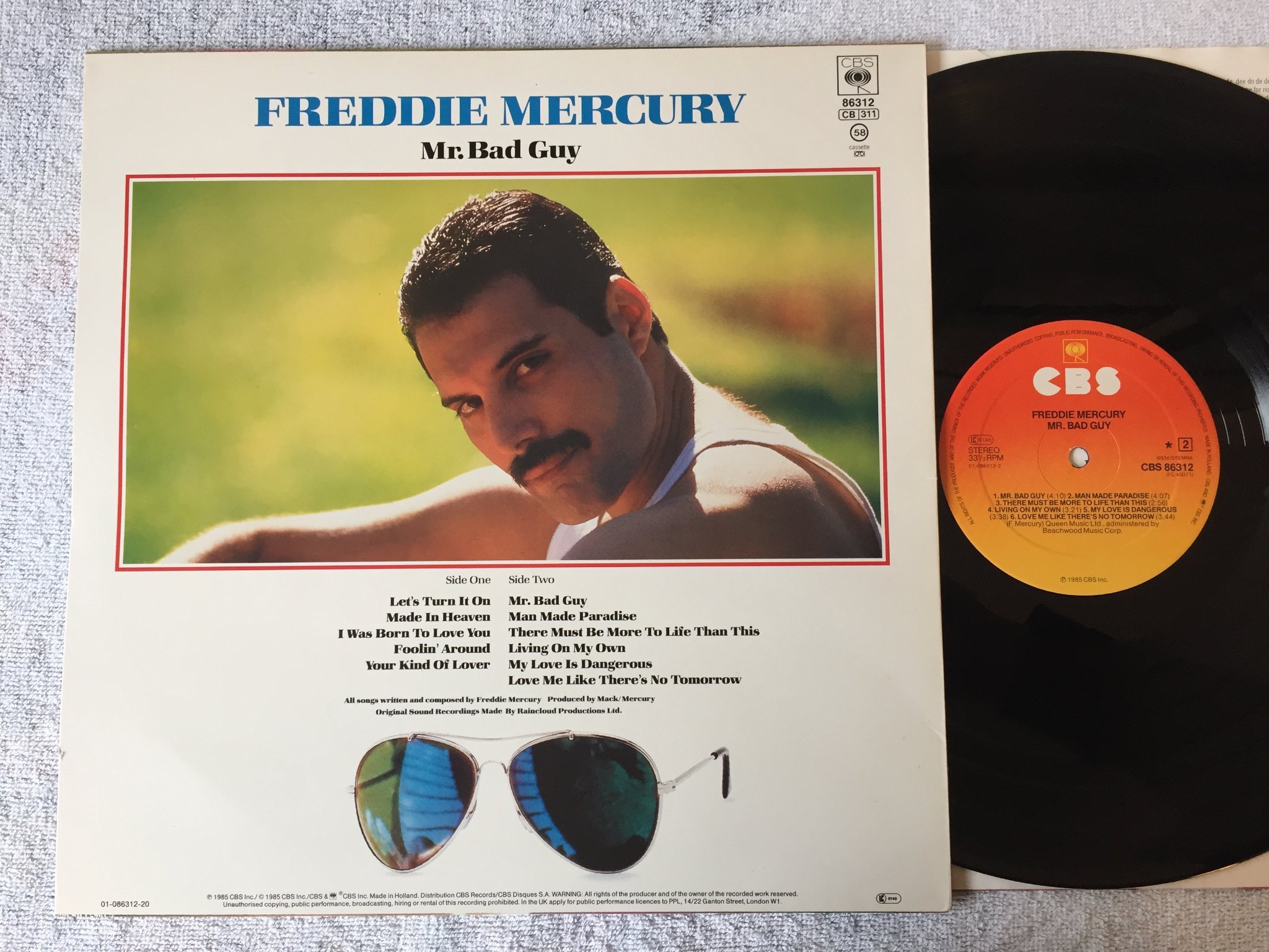 Omslagsbild för skivan FREDDIE MERCURY Mr bad guy LP -85 Hol CBS 86312