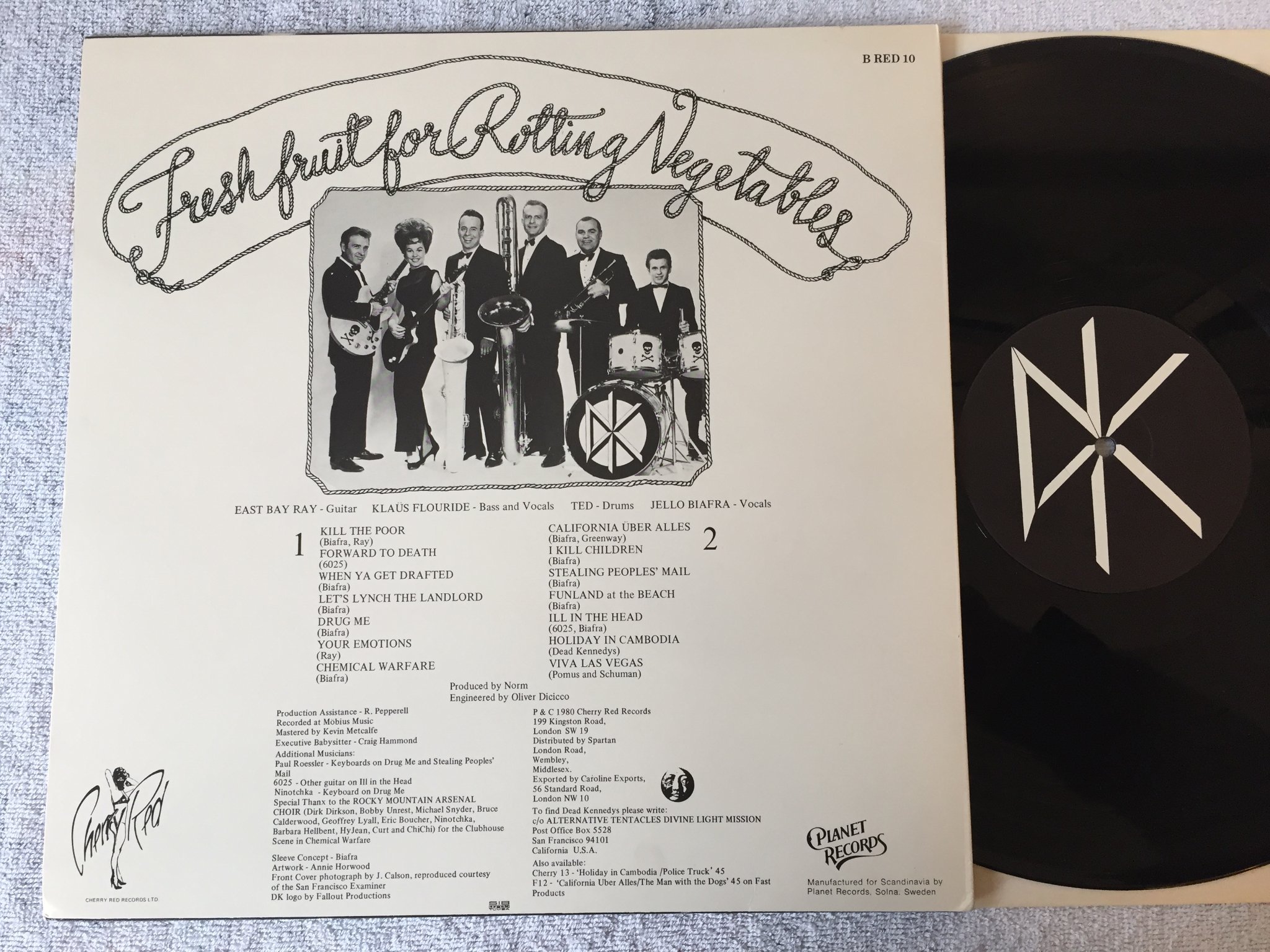 Omslagsbild för skivan DEAD KENNEDYS Fresh Fruit For Rotting Vegetables LP -80 Swe PLANET B RED 10