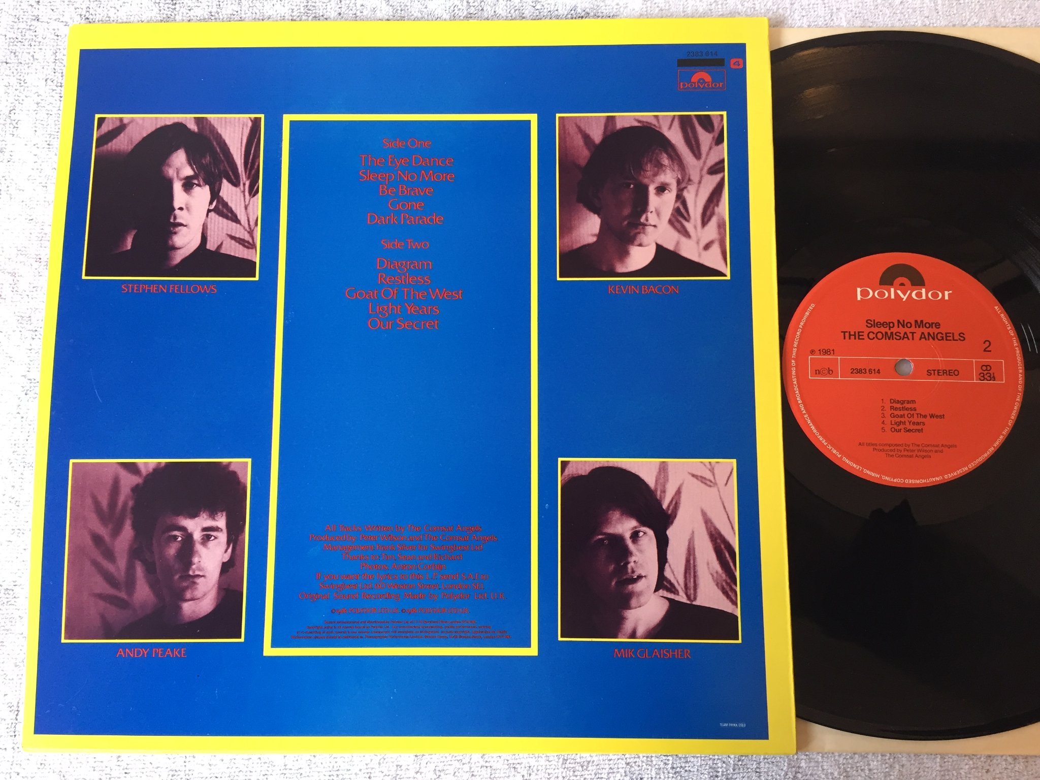 Omslagsbild för skivan THE COMSAT ANGELS sleep no more LP -81 Swe POLYDOR 2383 614