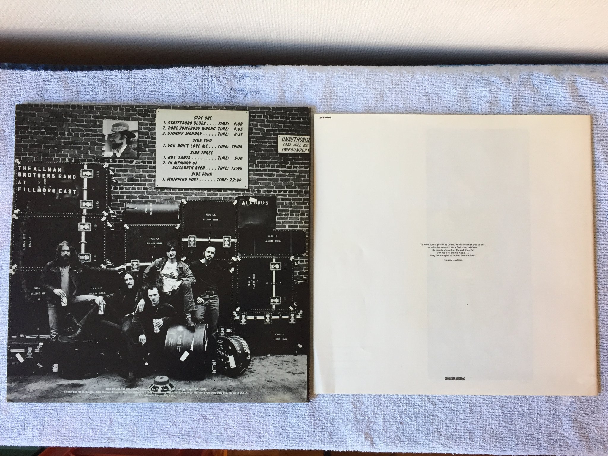 Omslagsbild för skivan THE ALLMAN BROTHERS BAND at Fillmore East 2xLP  CAPRICORN 2CX 0131