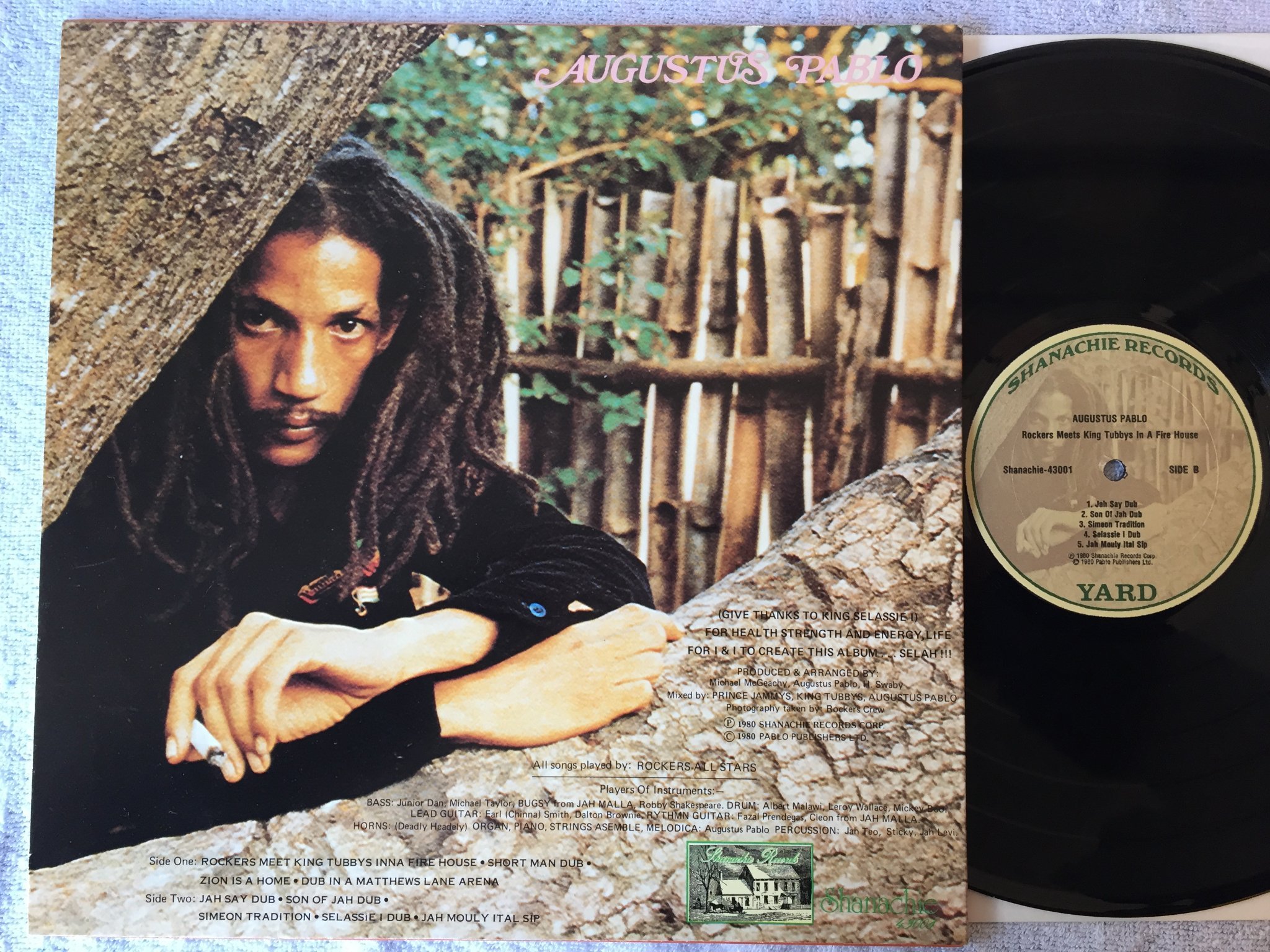 Omslagsbild för skivan AUGUSTUS PABLO rockers meet King Tubbys in a fire house LP -80 US SHANACHIE 4300
