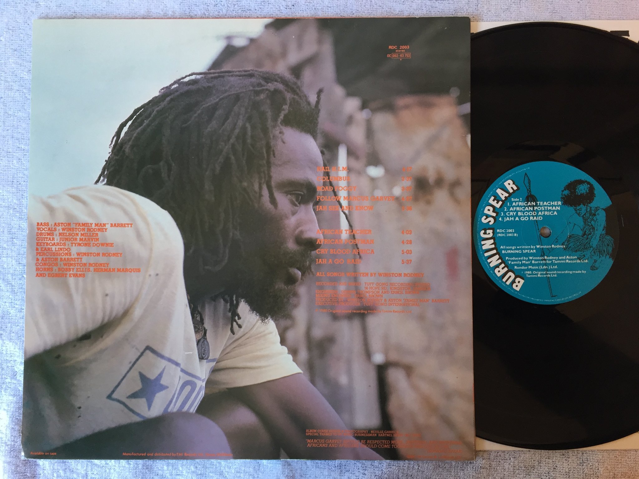 Omslagsbild för skivan BURNING SPEAR hail h.i.m. LP -80 UK EMI RDC 2003 Classic!!!