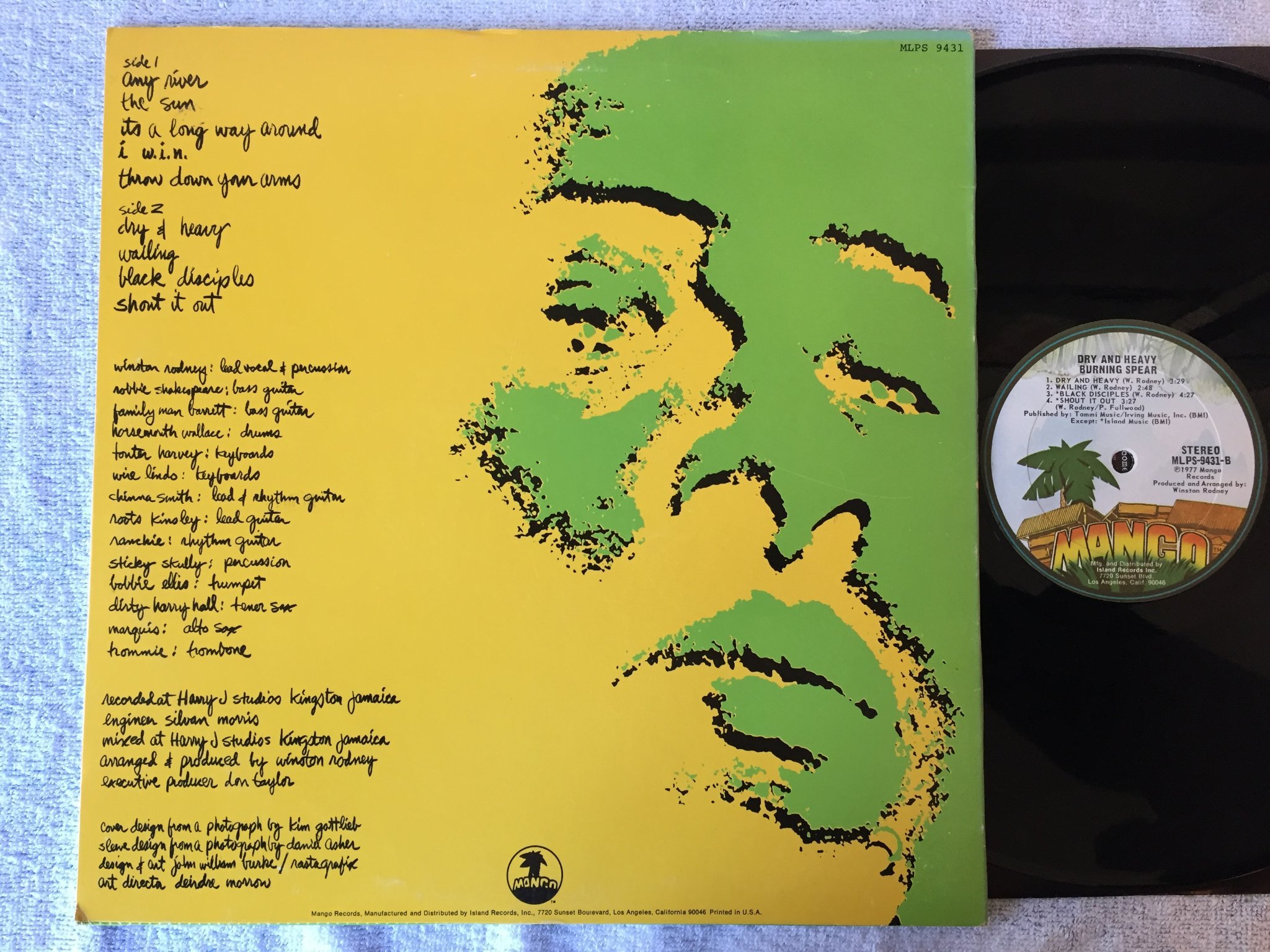 Omslagsbild för skivan BURNING SPEAR dry and heavy LP -77 US MANGO MLPS-9431