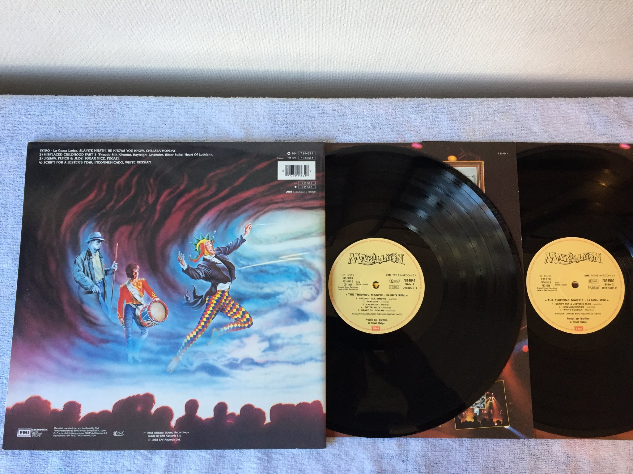 Omslagsbild för skivan MARILLION the thieving magpie 2xLP -88 Fra EMI 7914651