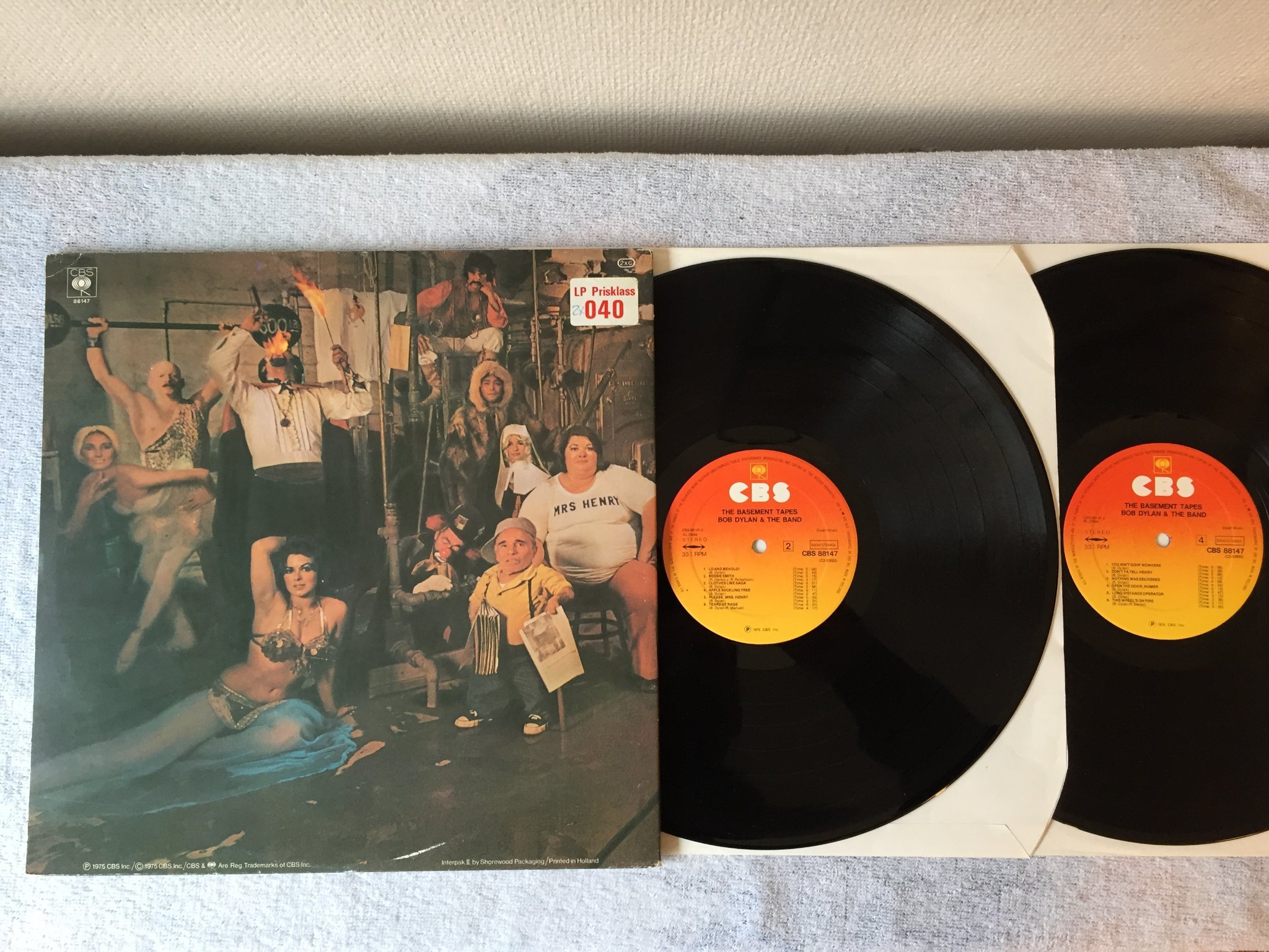 Omslagsbild för skivan BOB DYLAN & THE BAND the basement tapes 2xLP -75 Hol CBS 88147