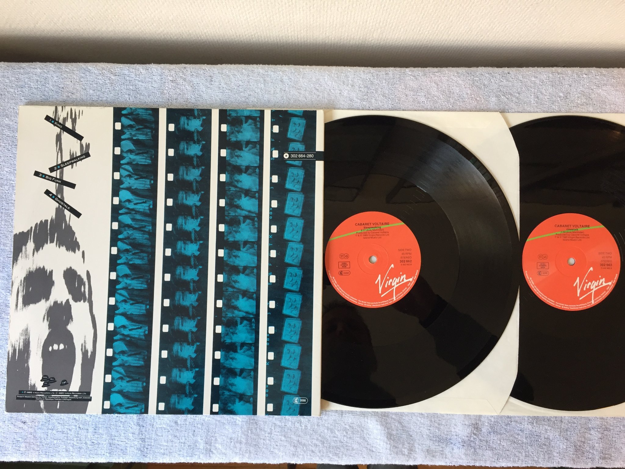 Omslagsbild för skivan CABARET VOLTAIRE ghostalk 2x12”tolvor -85 VIRGIN 302 664