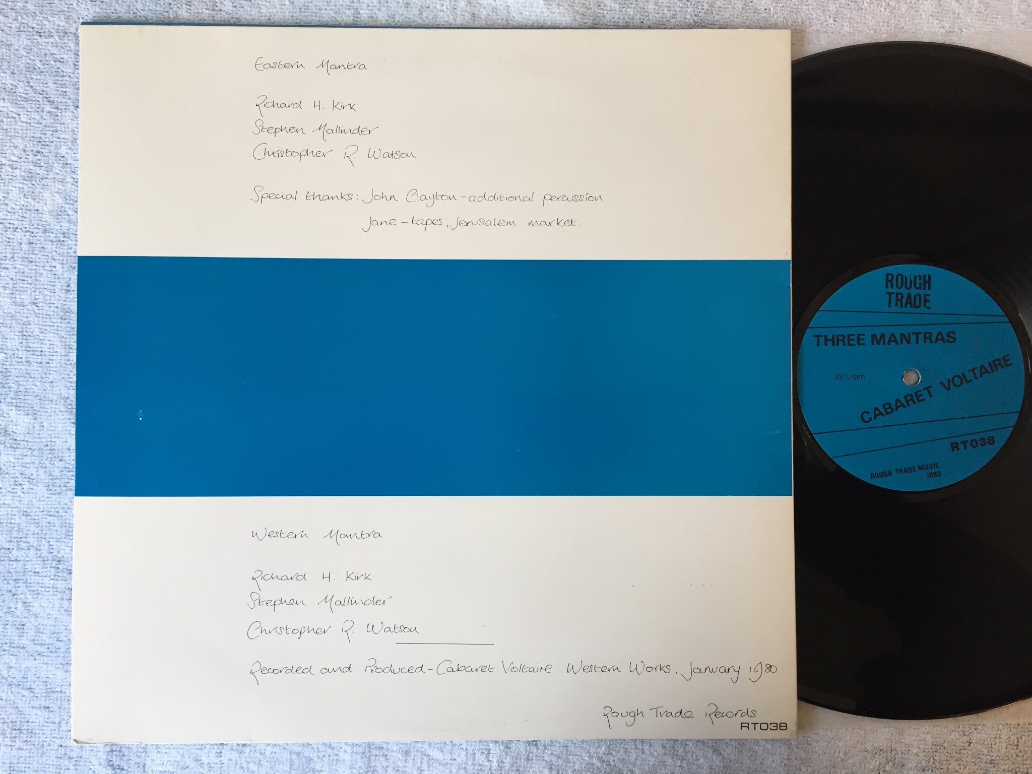 Omslagsbild för skivan CABARET VOLTAIRE three mantras 12”tolva -80 UK ROUGH TRADE RT 038