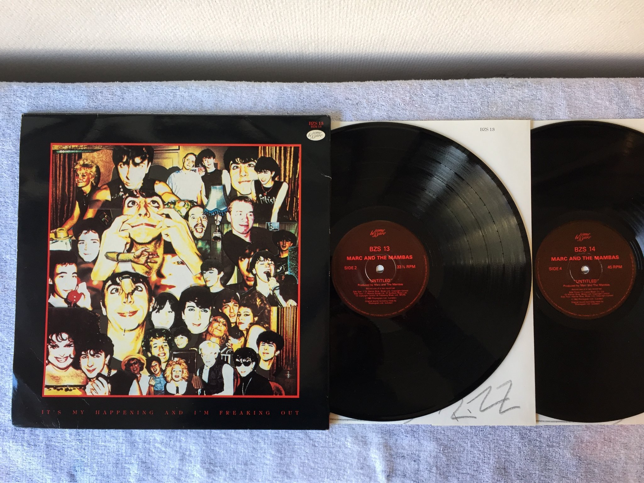 Omslagsbild för skivan MARC AND MAMBAS Untitled LP  + 12”tolva -82 UK SOME BIZARRE BZS 13
