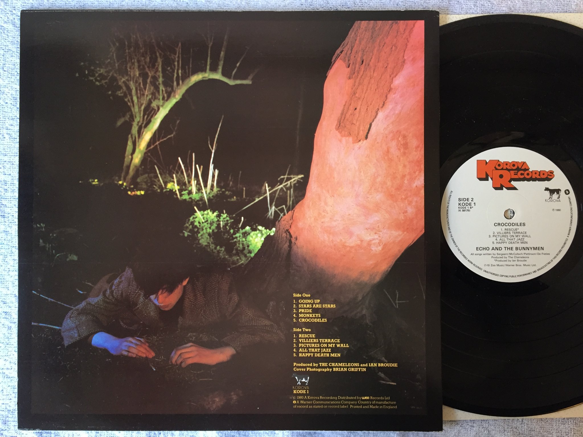 Omslagsbild för skivan ECHO & THE BUNNYMEN crocodiles LP -80 UK KOROVA KODE 1