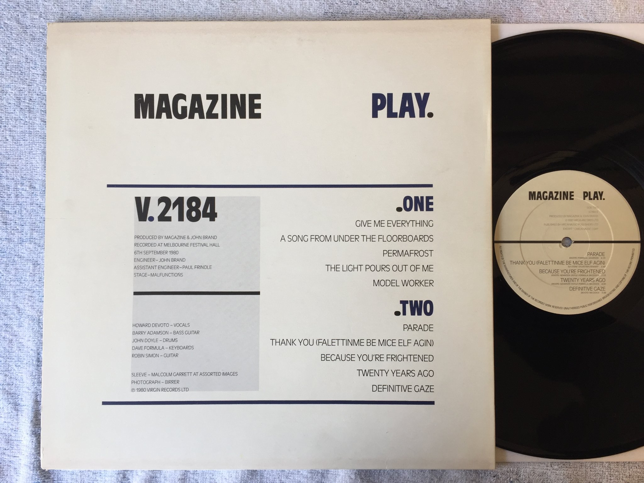 Omslagsbild för skivan MAGAZINE play LP -80 UK VIRGIN V2184