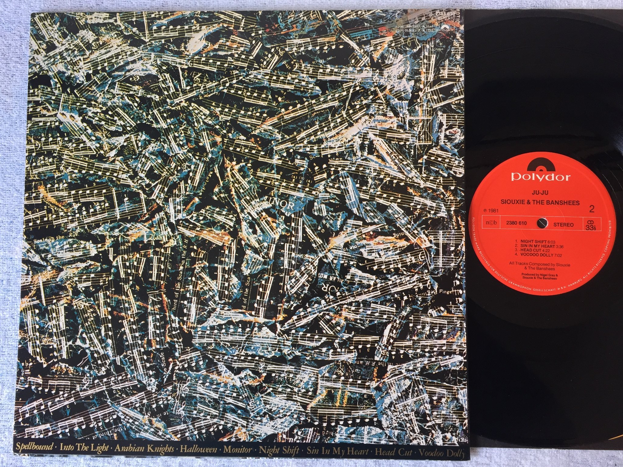 Omslagsbild för skivan SIOUXSIE & THE BANSHEES ju-ju LP -81 POLYDOR  2380610