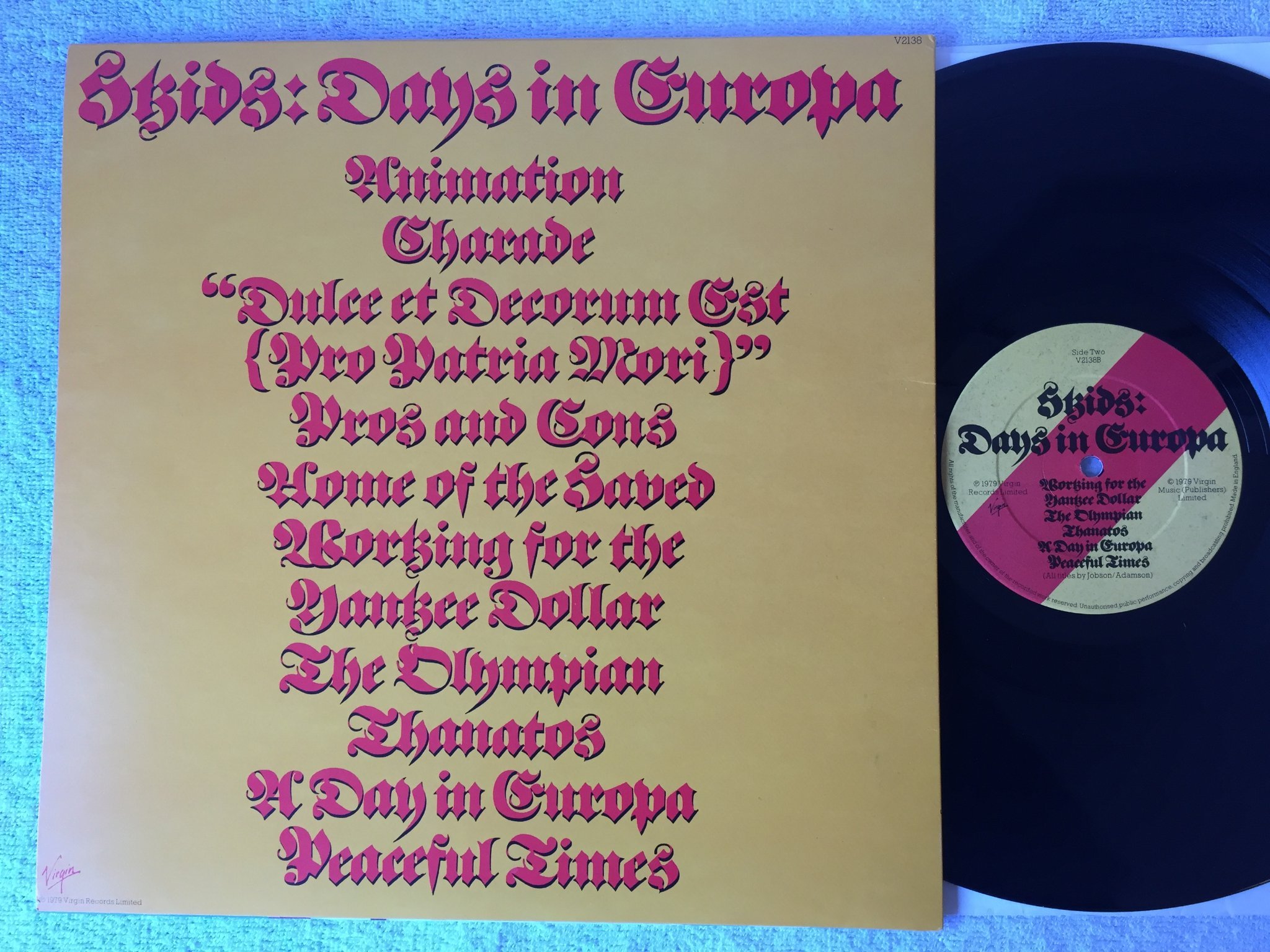 Omslagsbild för skivan SKIDS days in Europa LP -79 UK VIRGIN V2138