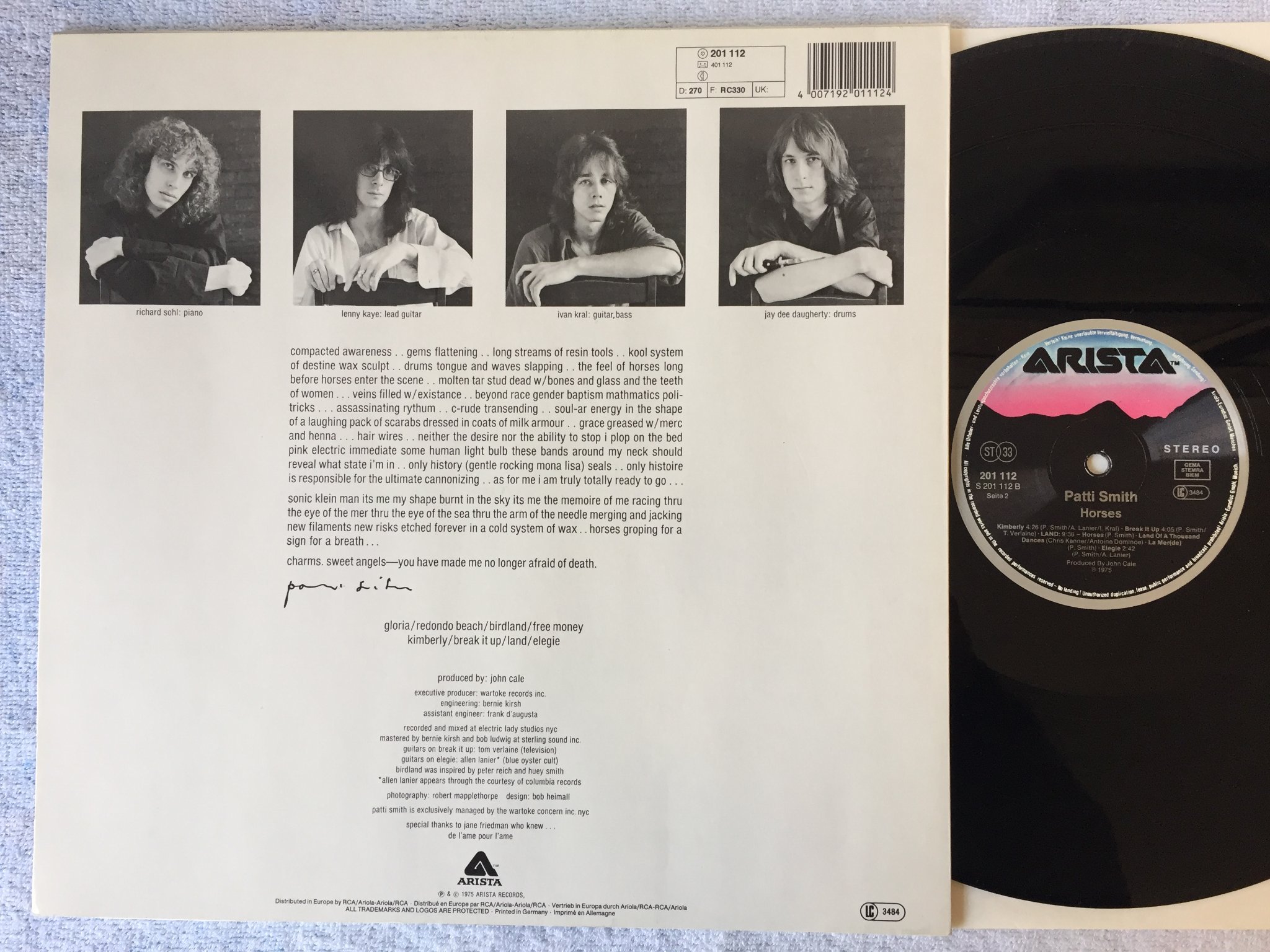 Omslagsbild för skivan PATTI SMITH horses LP -75 ARISTA 201112