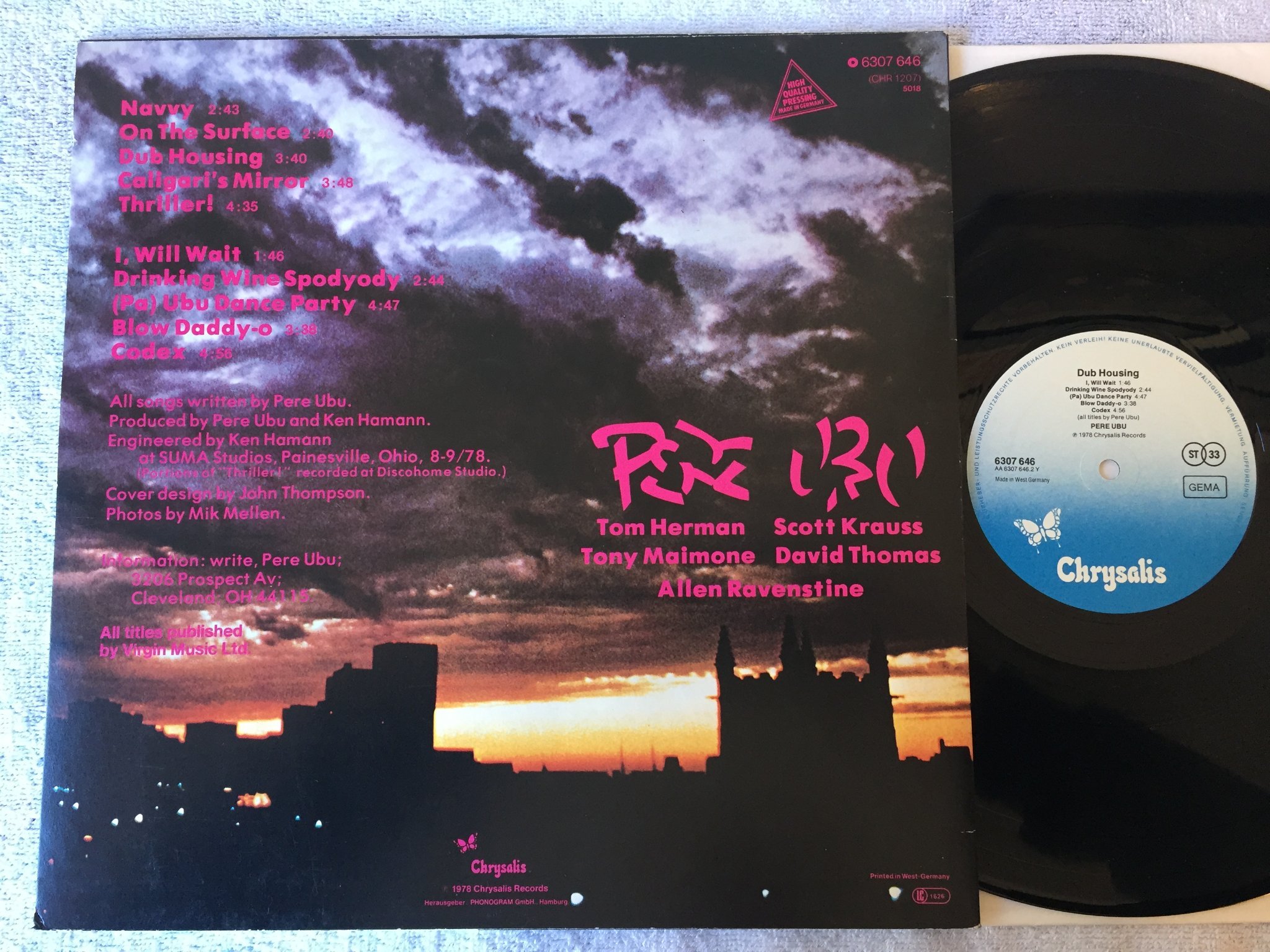 Omslagsbild för skivan ?PERE UBU Dub Housing LP -78 Ger CHRYSALIS 6307 646