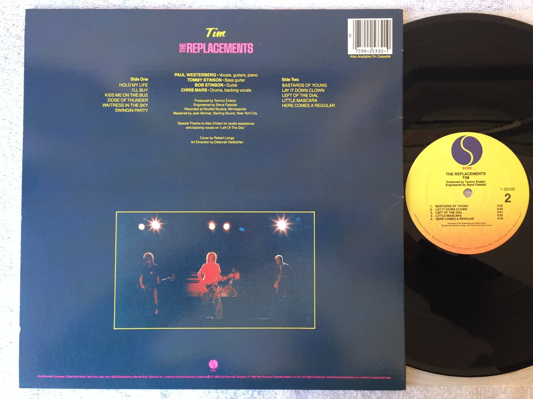 Omslagsbild för skivan THE REPLACEMENTS Tim LP -85 US SIRE 1-25330