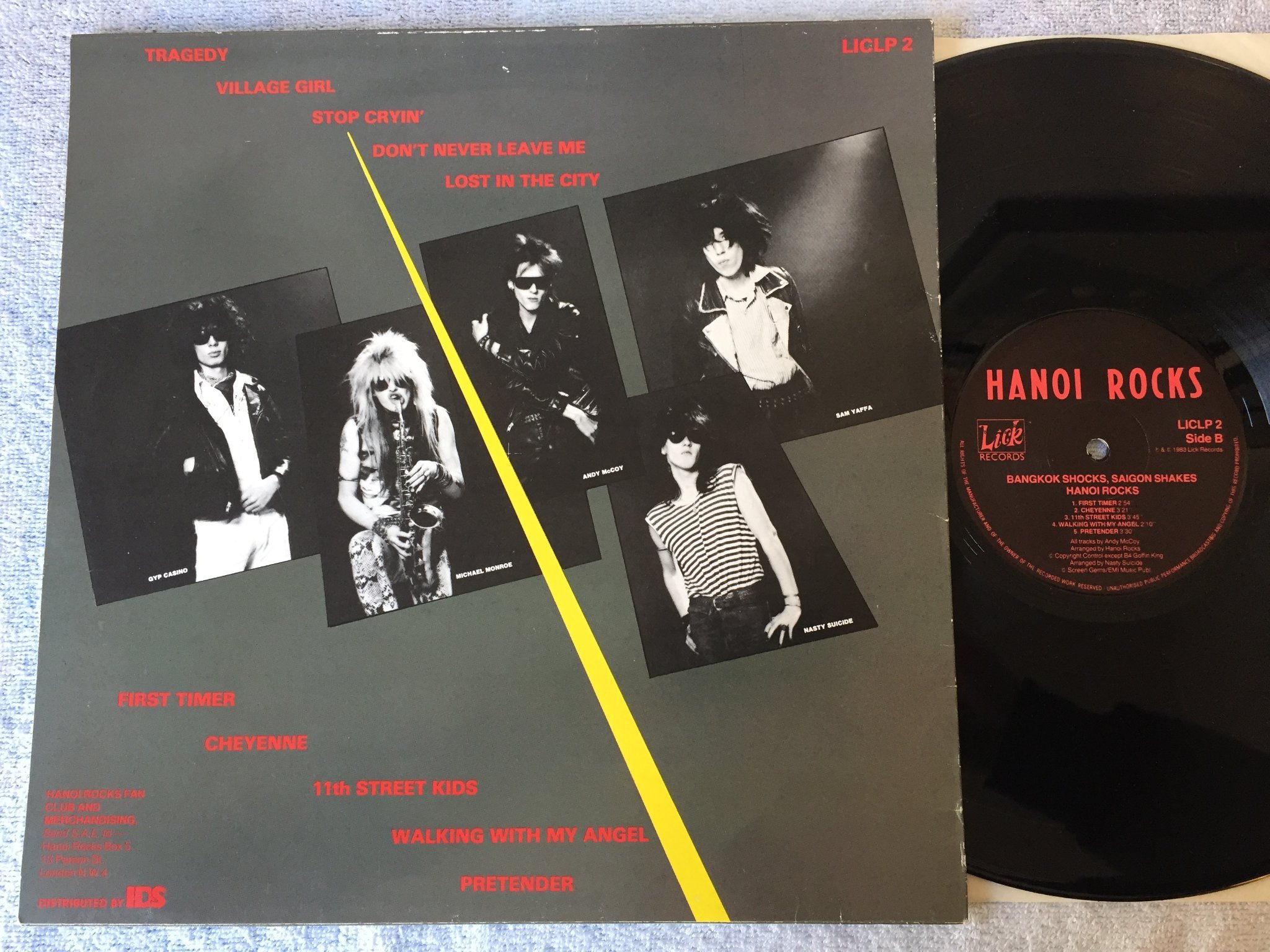 Omslagsbild för skivan HANOI ROCKS Bangkok shocks. Saigon shakes LP -83 UK LICK LICLP 3